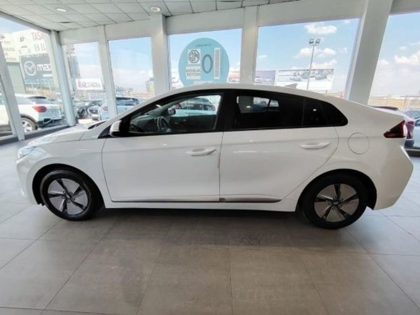 Hyundai Ioniq 1.6 GDI HEV Klass DCT 104 kW (141 CV)