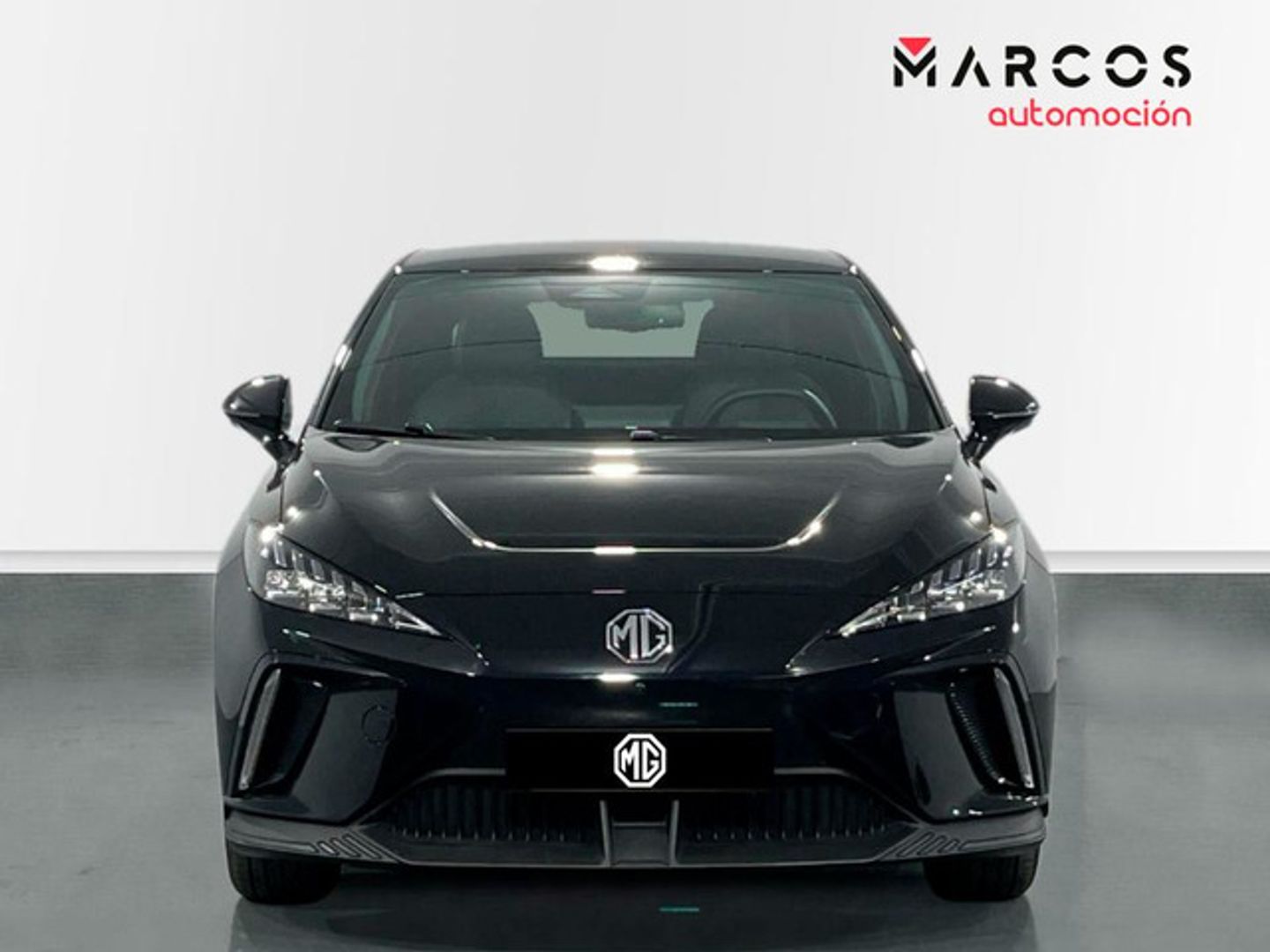MG MG4 64kWh Luxury 150 kW (204 CV)