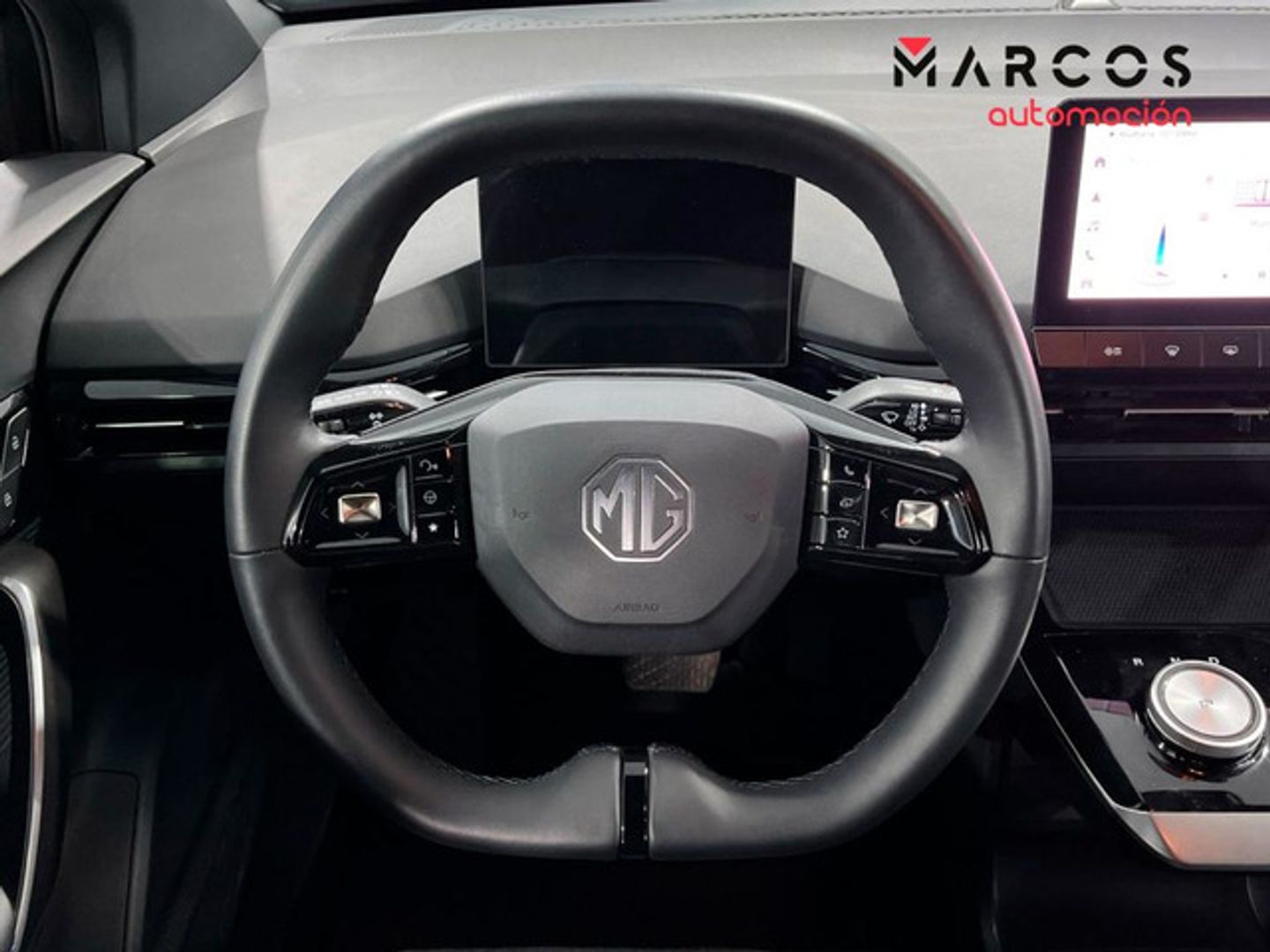 MG MG4 64kWh Luxury 150 kW (204 CV)