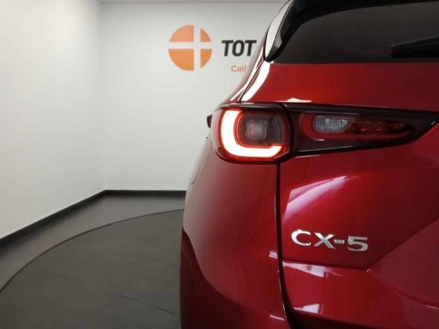 Mazda CX-5 2.0 MHEV Center-Line Plus 121 kW (165 CV)