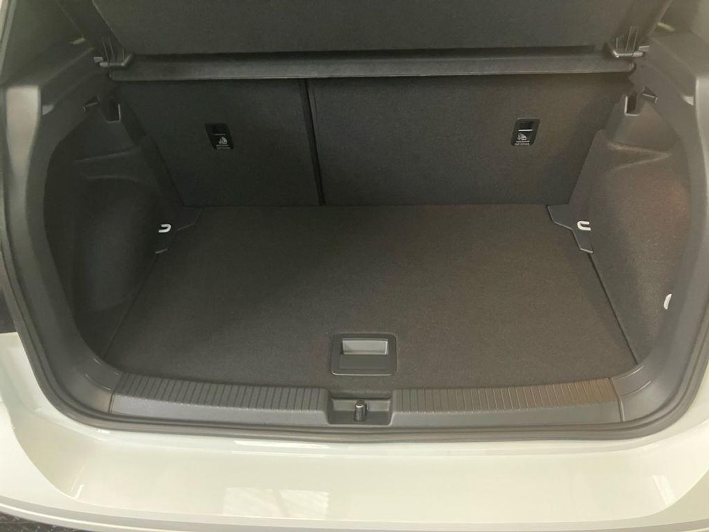 Volkswagen T-Cross R-Line 1.0 TSI 85 kW (116 CV) DSG