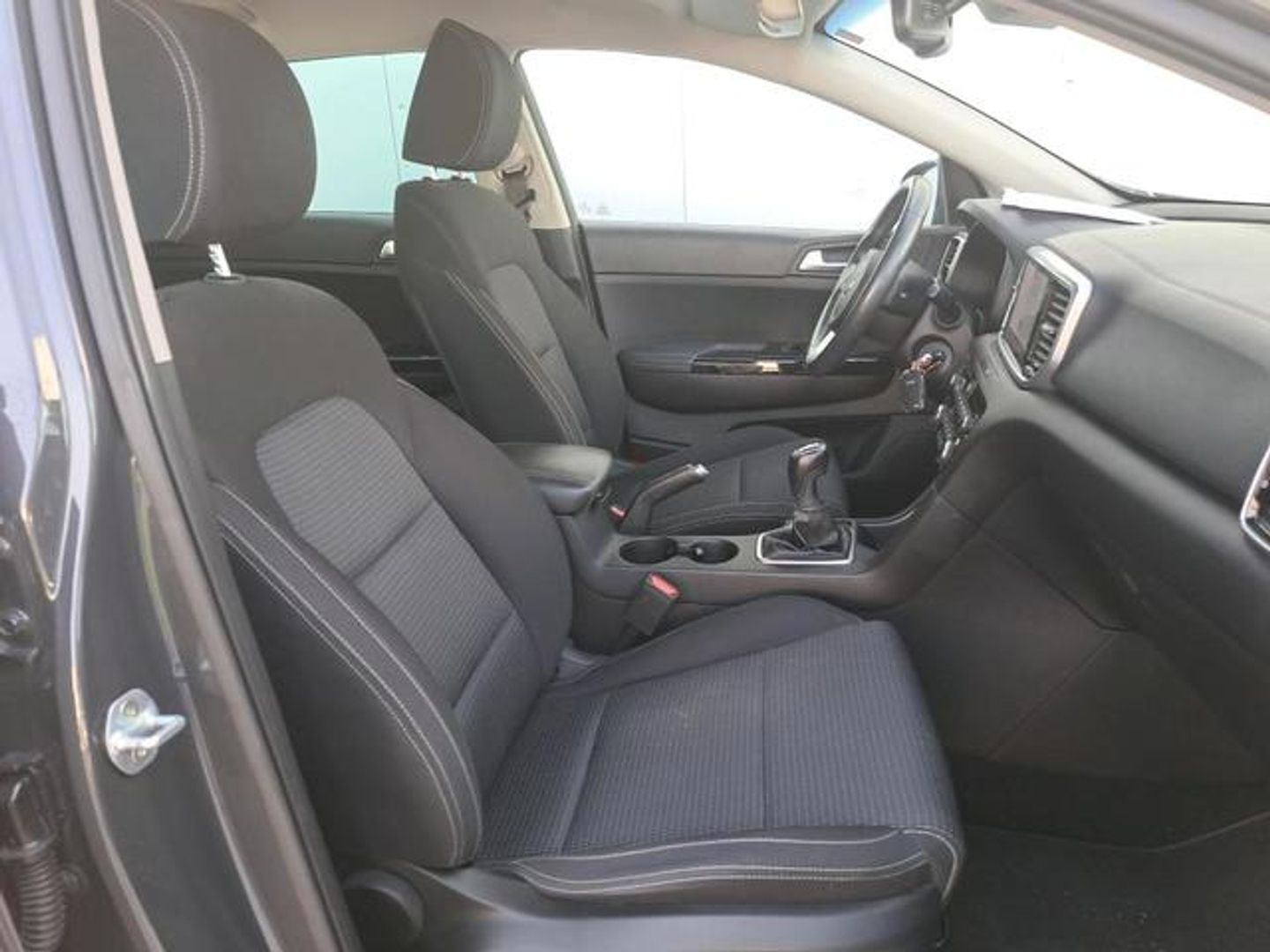 Kia Sportage 1.6 MHEV Drive Plus 4x2 100 kW (136 CV)