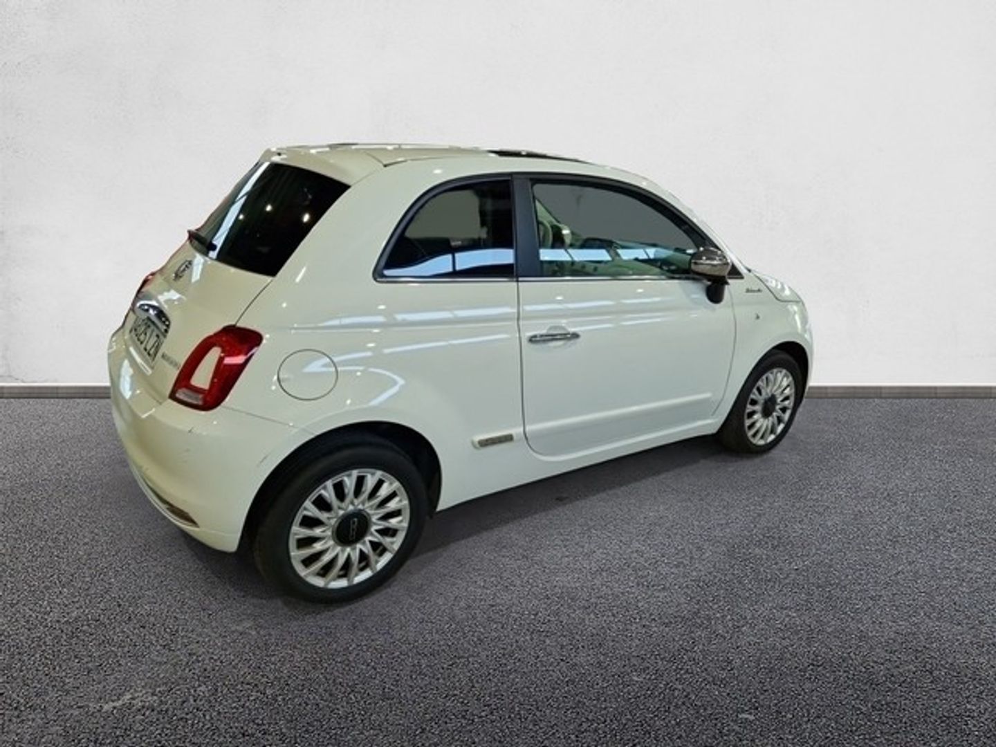Fiat 500 1.0 Hybrid Dolcevita 51 kW (70 CV)