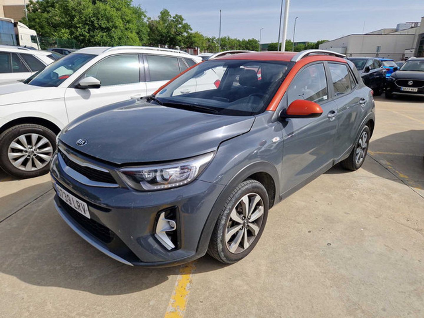 Kia Stonic 1.0 T-GDi MHEV iMT Concept 74 kW (100 CV) Gris SUV