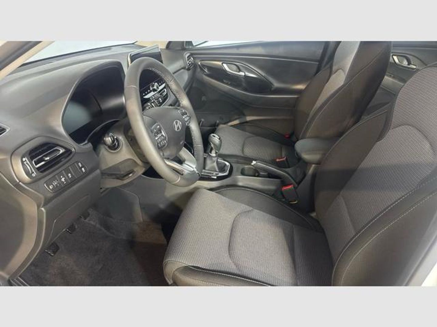Hyundai i30 1.0 TGDI 48V Klass 74 kW (100 CV)