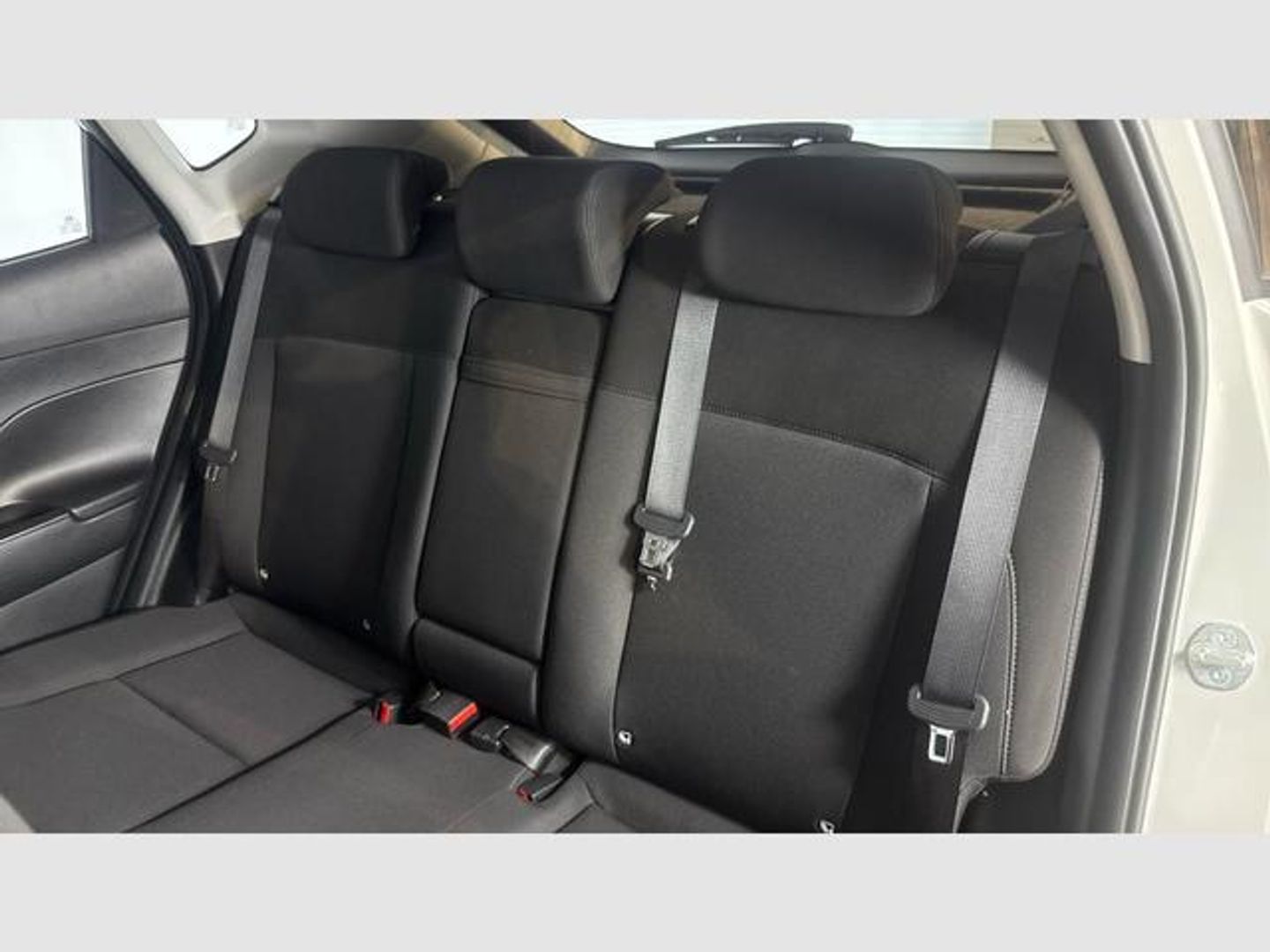 Hyundai Kona 1.6 GDI HEV Maxx DCT 104 kW (141 CV)
