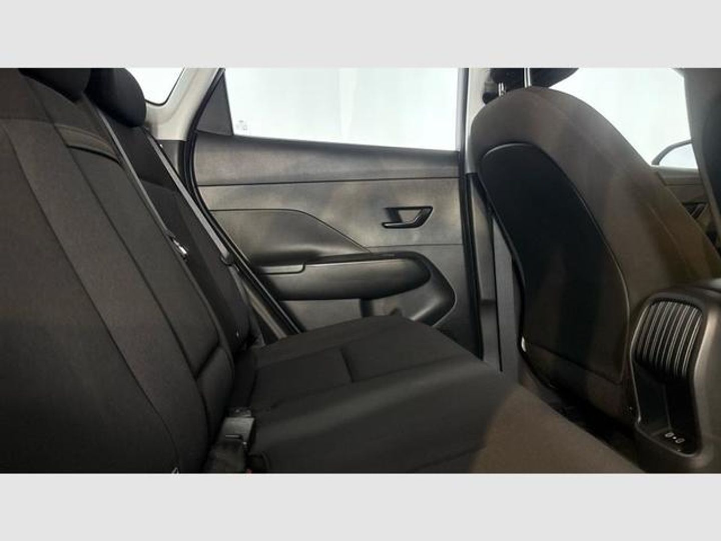 Hyundai Kona 1.6 GDI HEV Maxx DCT 104 kW (141 CV)