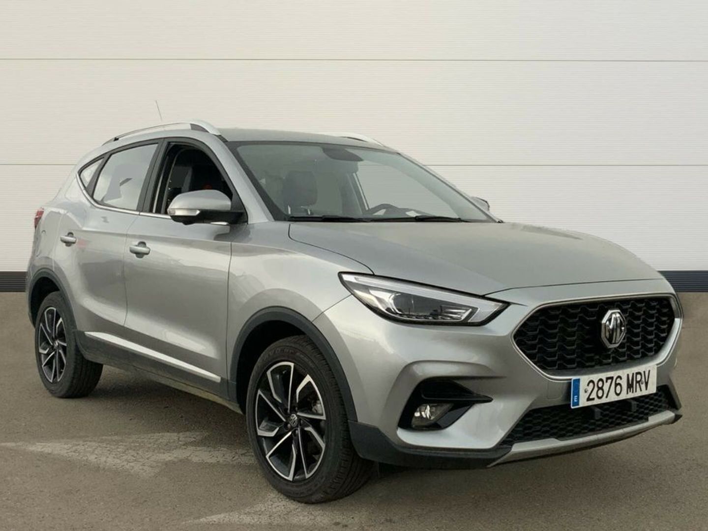 MG ZS 1.5 Luxury 78 kW (106 CV) Gris Plata All Terrain / Pick-up