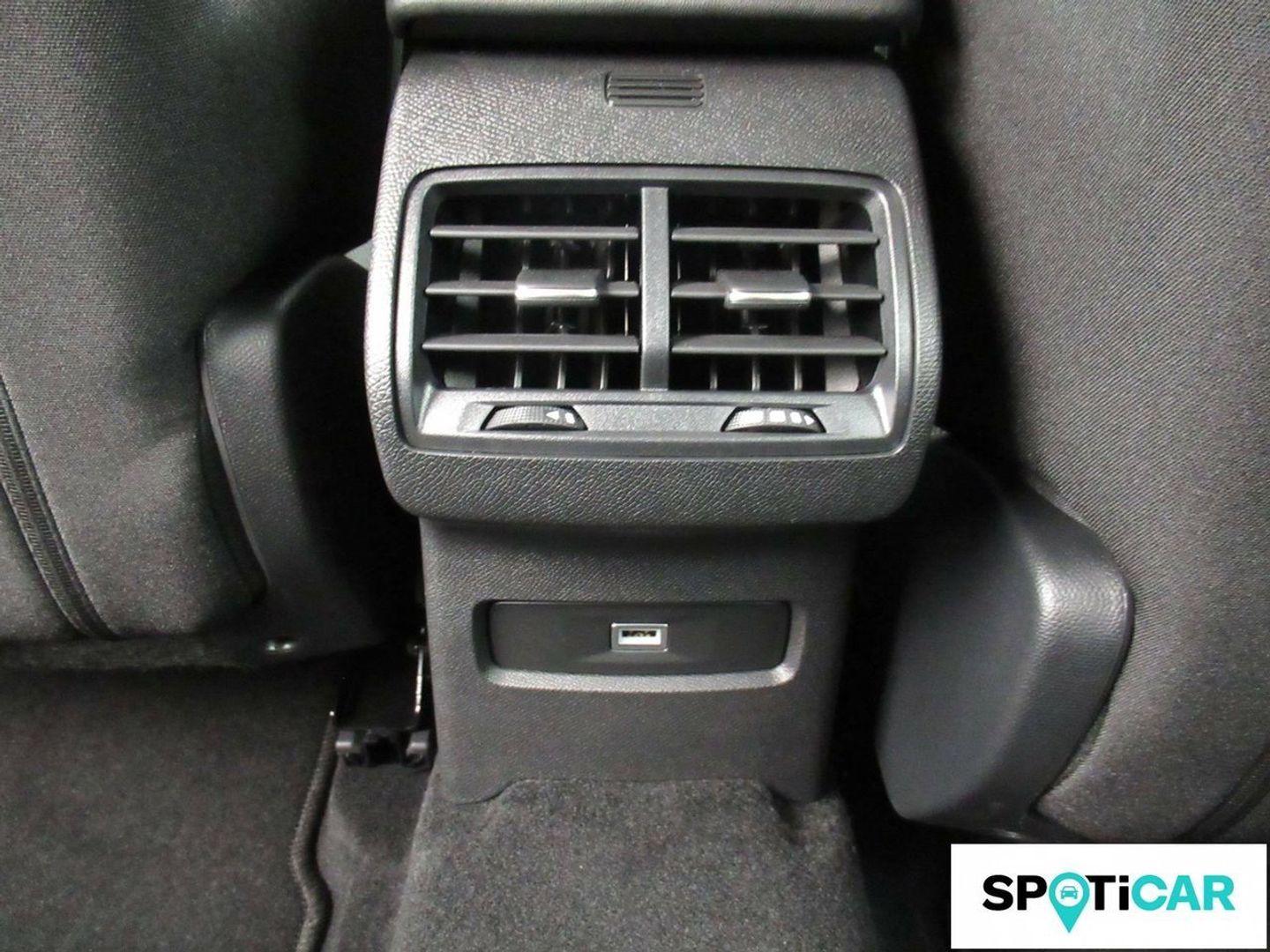 Citroen C4 Hybrid 145  Business Edition e-DCS6 07 kW (145 CV)