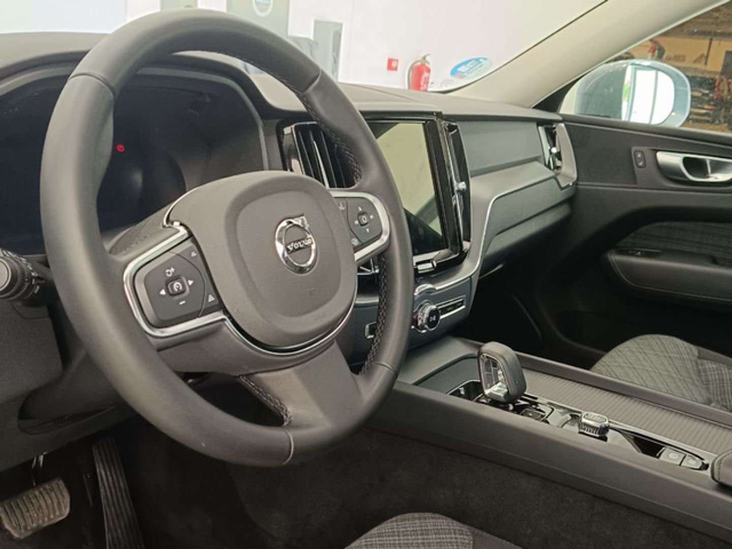 Volvo XC60 B4 D Core Auto 145 kW (197 CV)
