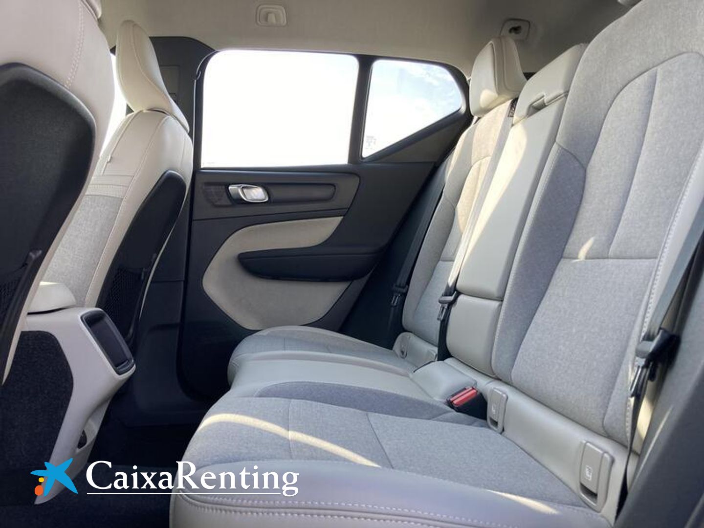 Volvo XC40 T3 Business Plus Auto 120 kW (163 CV)