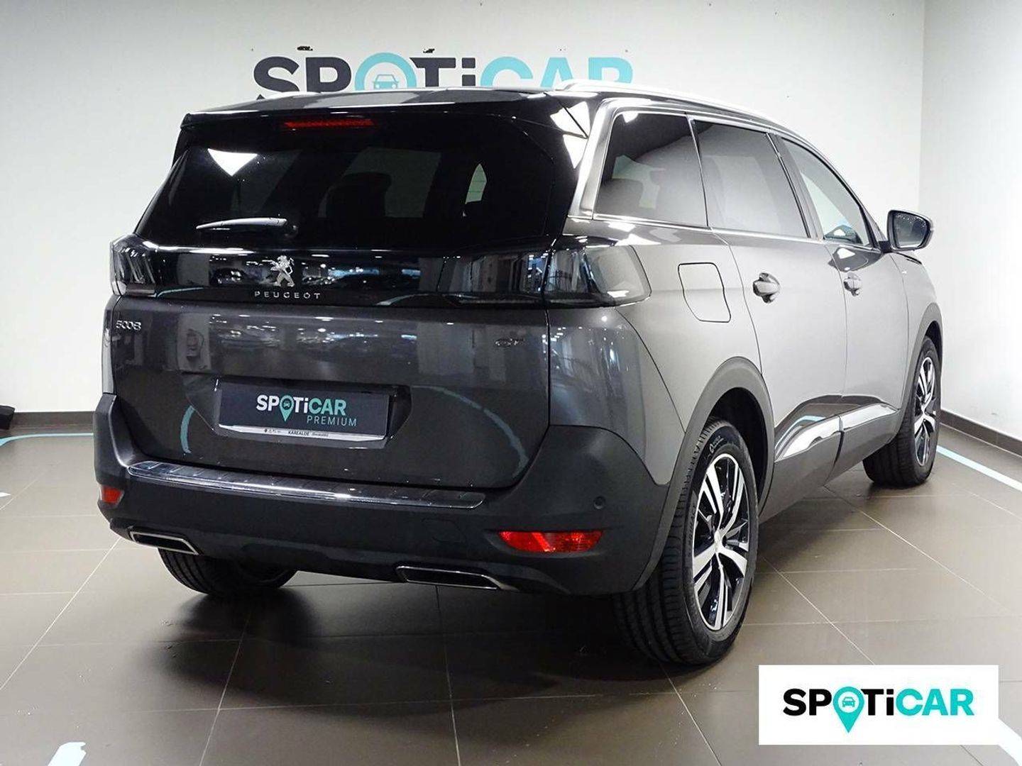 Peugeot 5008 Hybrid 1.2 GT eDCS6 100 kW (136 CV)