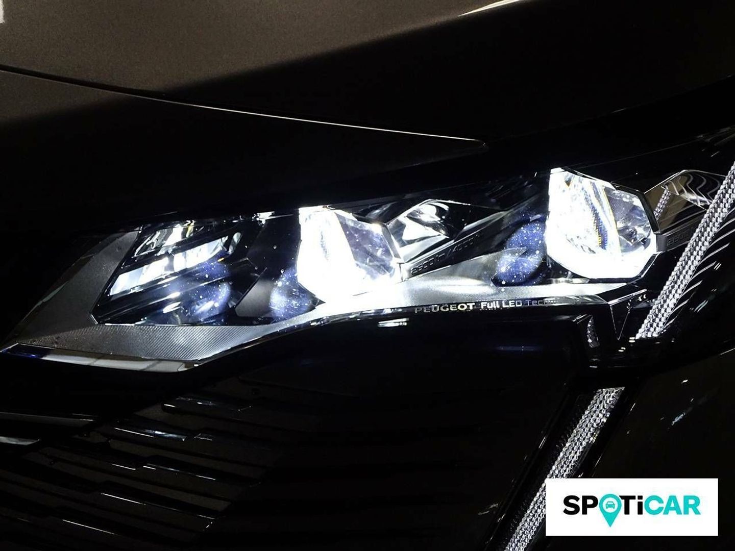 Peugeot 5008 Hybrid 1.2 GT eDCS6 100 kW (136 CV)