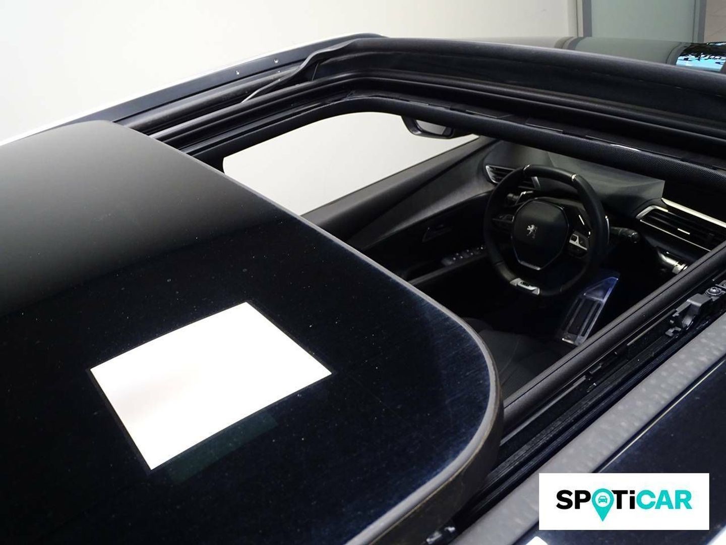 Peugeot 5008 Hybrid 1.2 GT eDCS6 100 kW (136 CV)