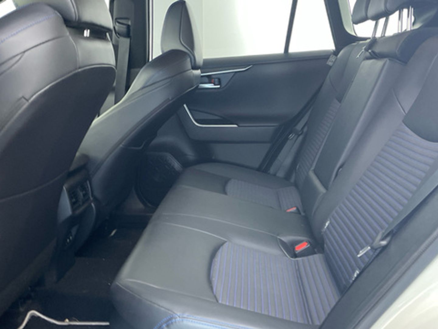 Toyota Rav4 2.5l hybrid Luxury 4WD 163 kW (222 CV)