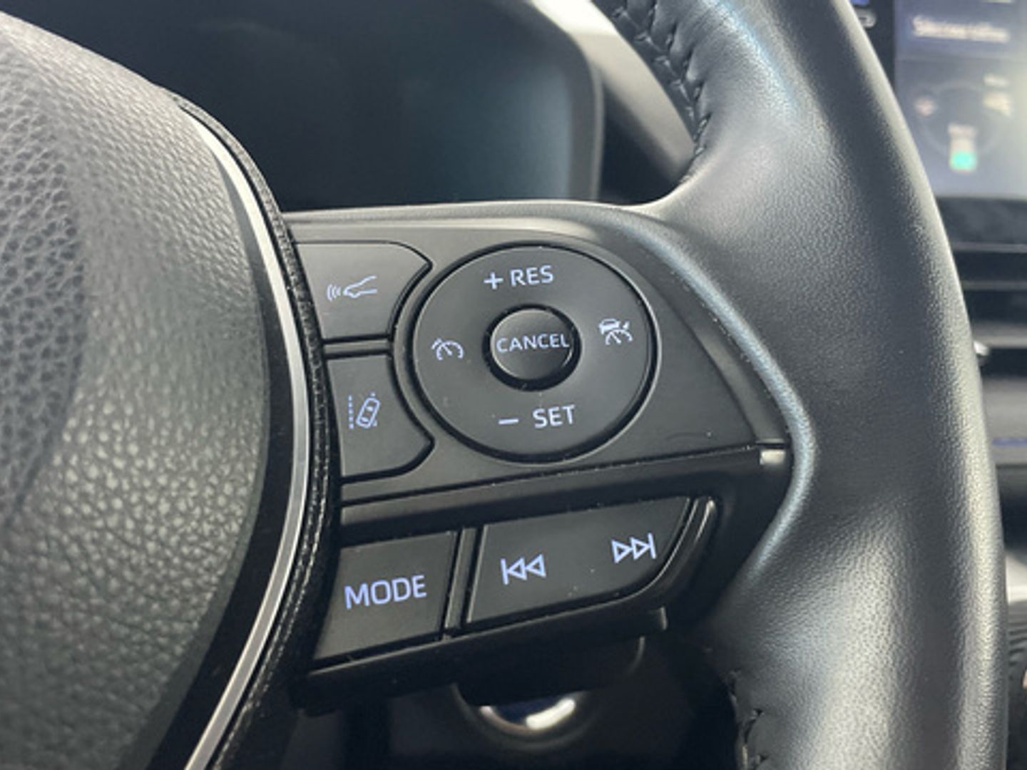 Toyota Rav4 2.5l hybrid Luxury 4WD 163 kW (222 CV)