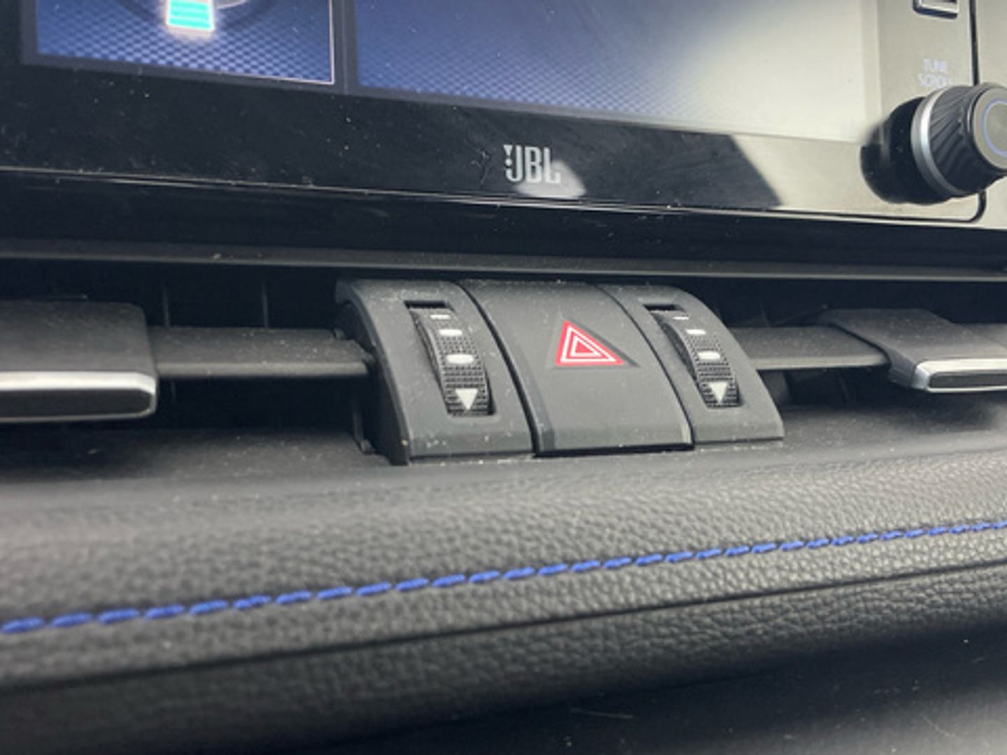 Toyota Rav4 2.5l hybrid Luxury 4WD 163 kW (222 CV)