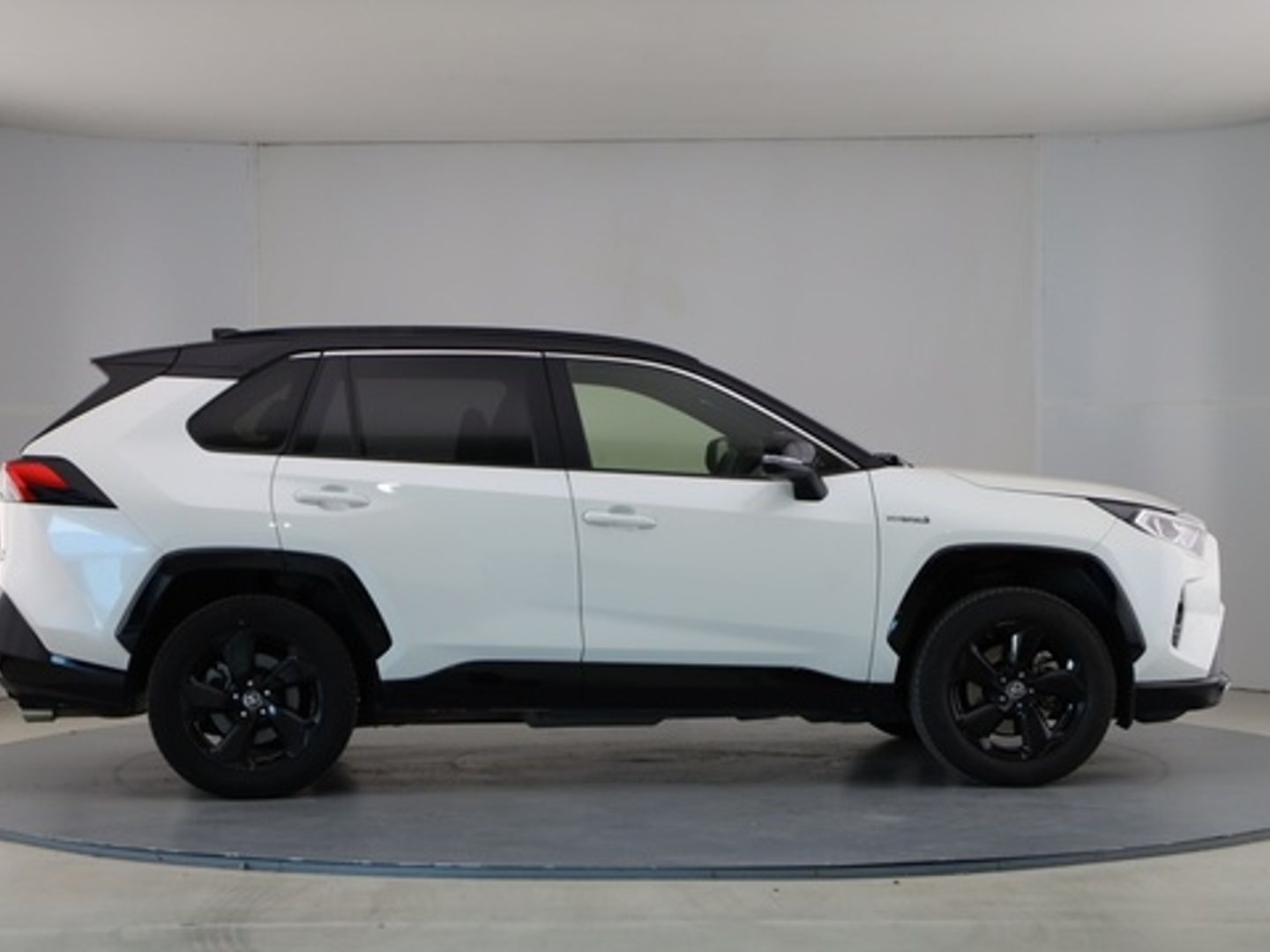 Toyota Rav4 2.5l hybrid Luxury 4WD 163 kW (222 CV)