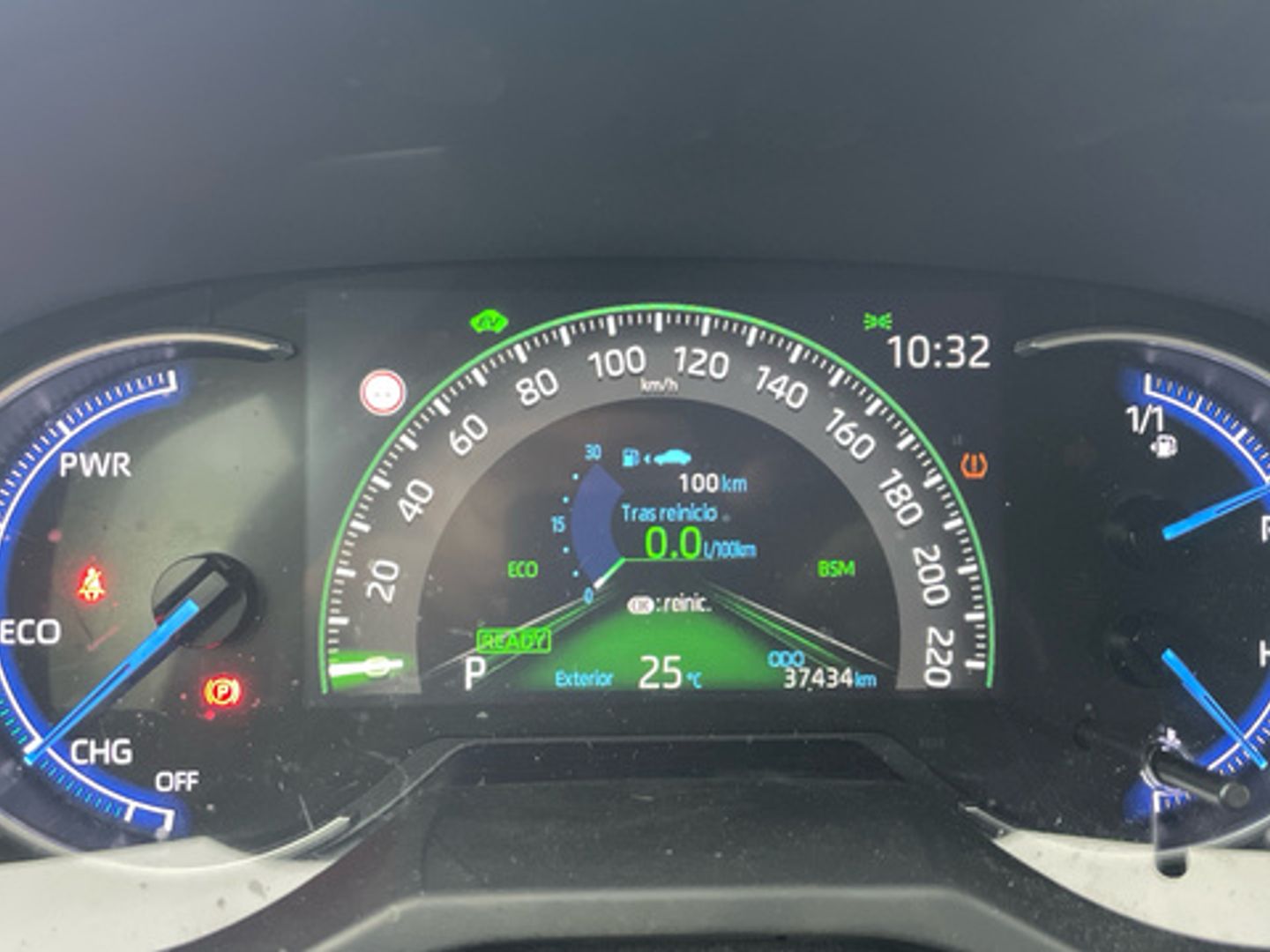 Toyota Rav4 2.5l hybrid Luxury 4WD 163 kW (222 CV)