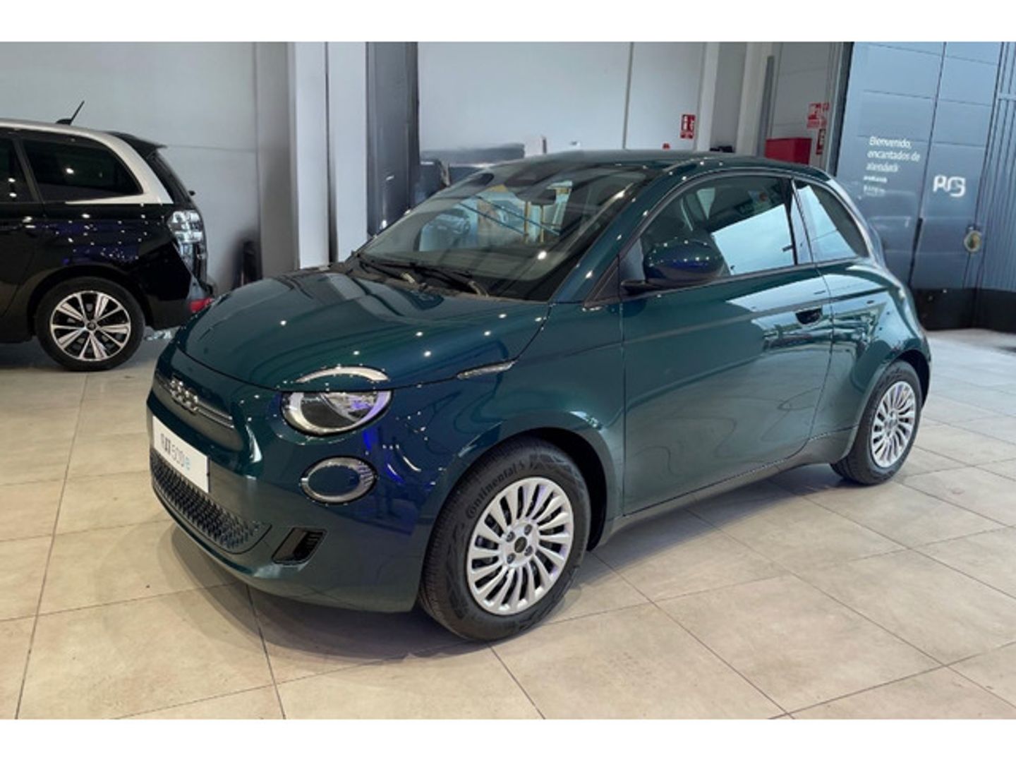 Fiat 500 Electrico Action Hb 185 km 70 kW (95 CV) Verde Compact