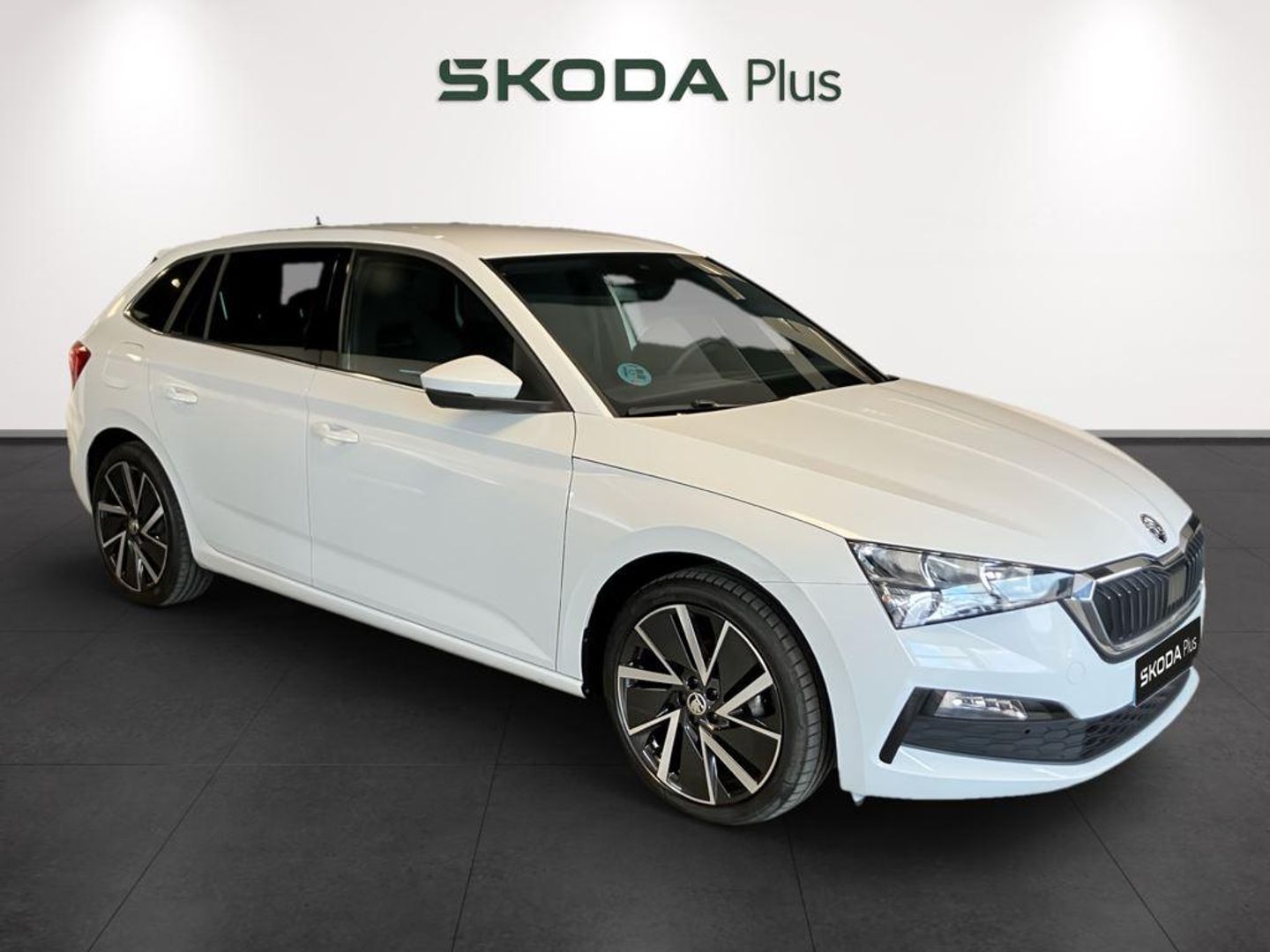 Skoda Scala 1.0 TSI Sport DSG 81 kW (110 CV) Blanco Compact