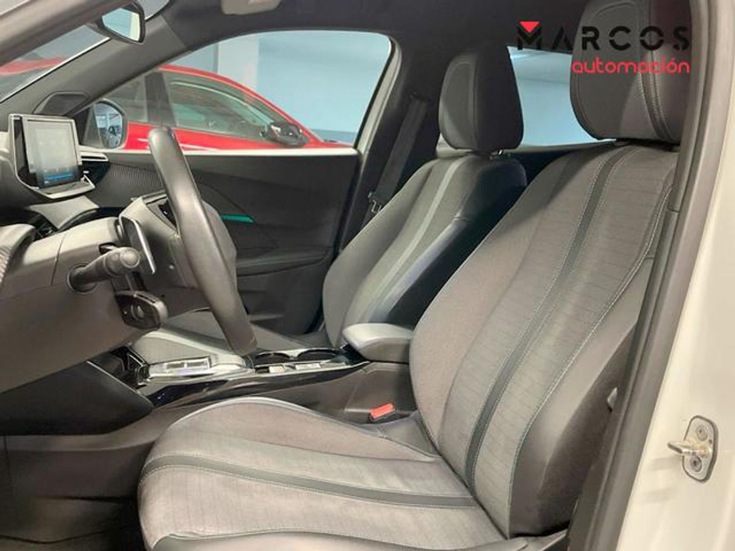 Peugeot 2008 PureTech 130 S&S Allure EAT8 96 kW (130 CV)