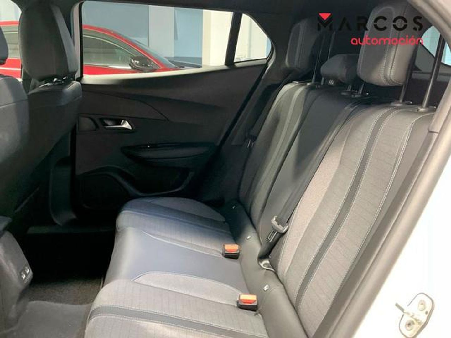 Peugeot 2008 PureTech 130 S&S Allure EAT8 96 kW (130 CV)