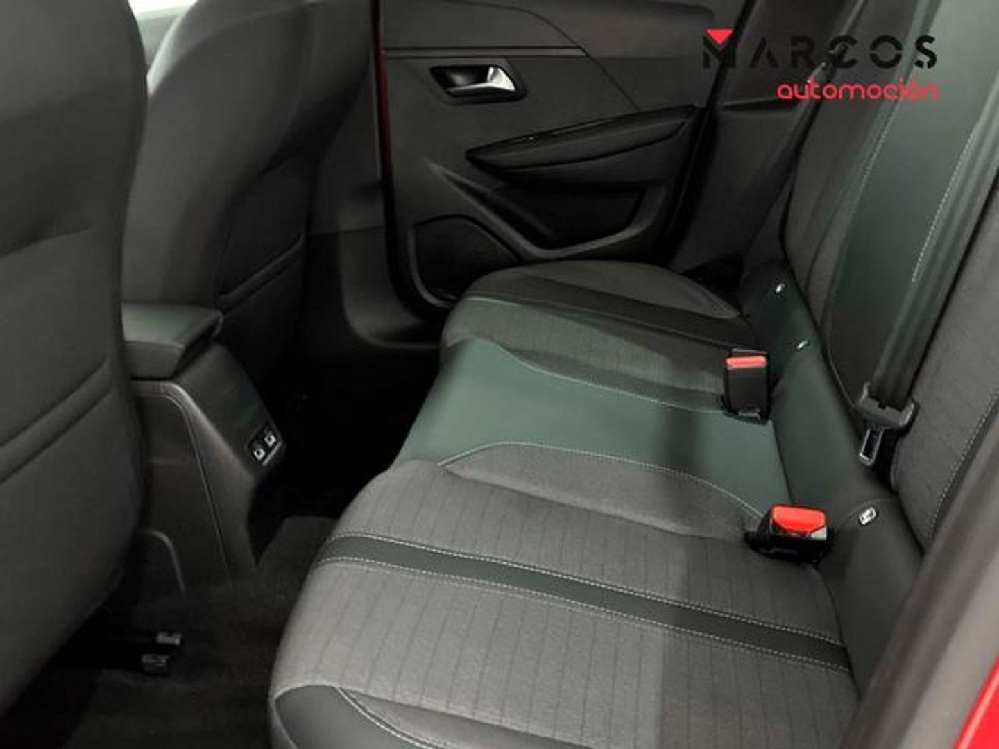 Peugeot 208 PureTech 100 Allure 75 kW (100 CV)