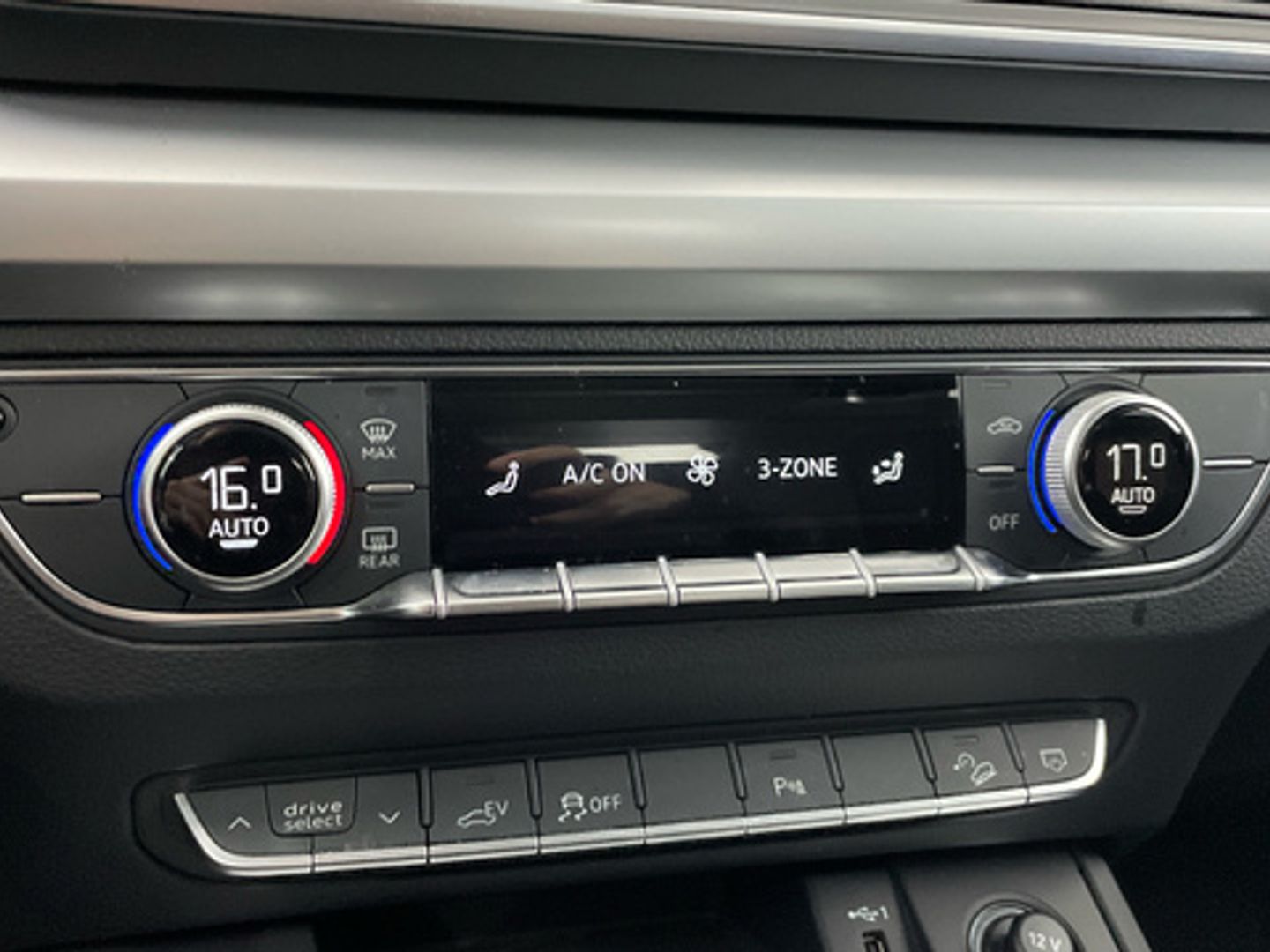 Audi Q5 TFSIe Advanced 50 TFSIe quattro-ultra 220 kW (299 CV) S tronic