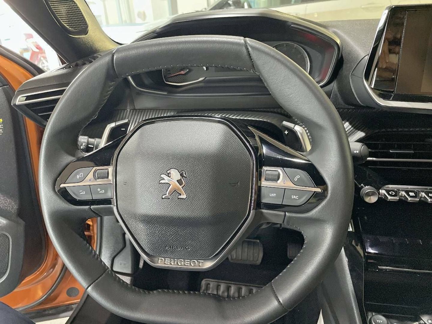 Peugeot 2008 BlueHDi 130 S&S Allure Pack EAT8 96 kW (130 CV)