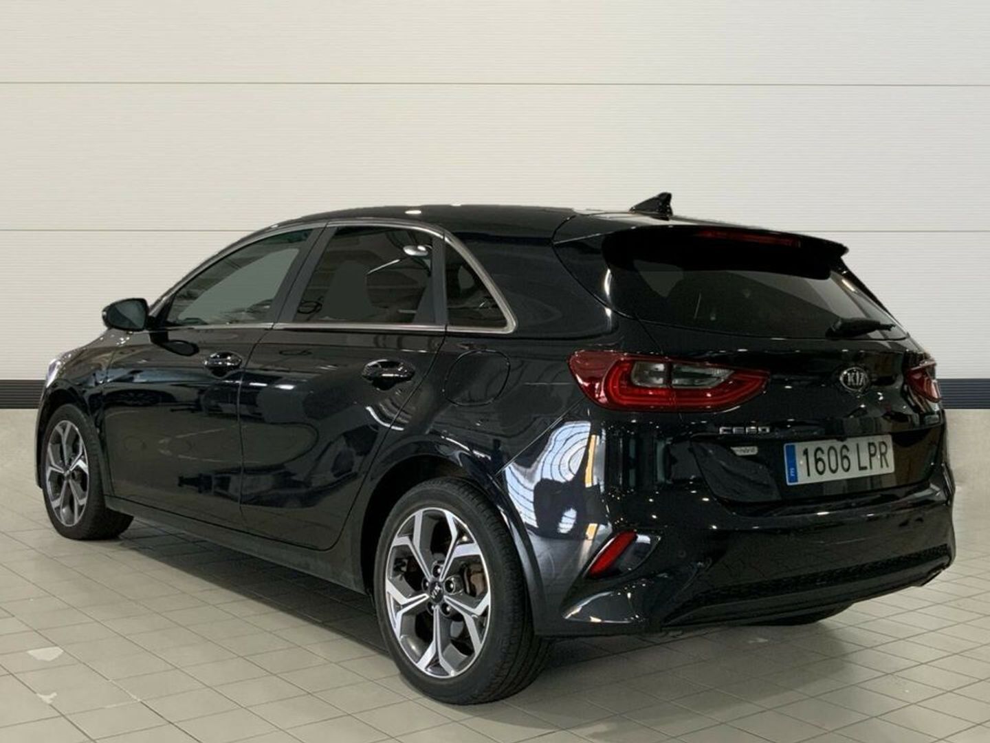 Kia Ceed 1.6 MHEV Tech DCT 100 kW (136 CV)