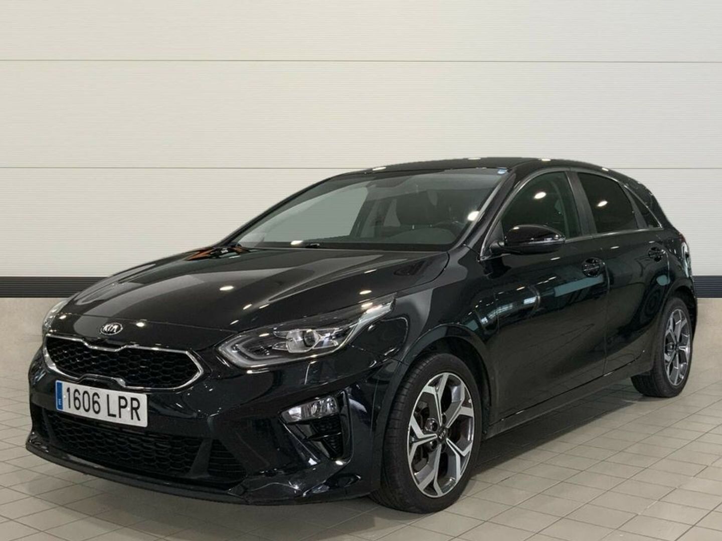 Kia Ceed 1.6 MHEV Tech DCT 100 kW (136 CV)