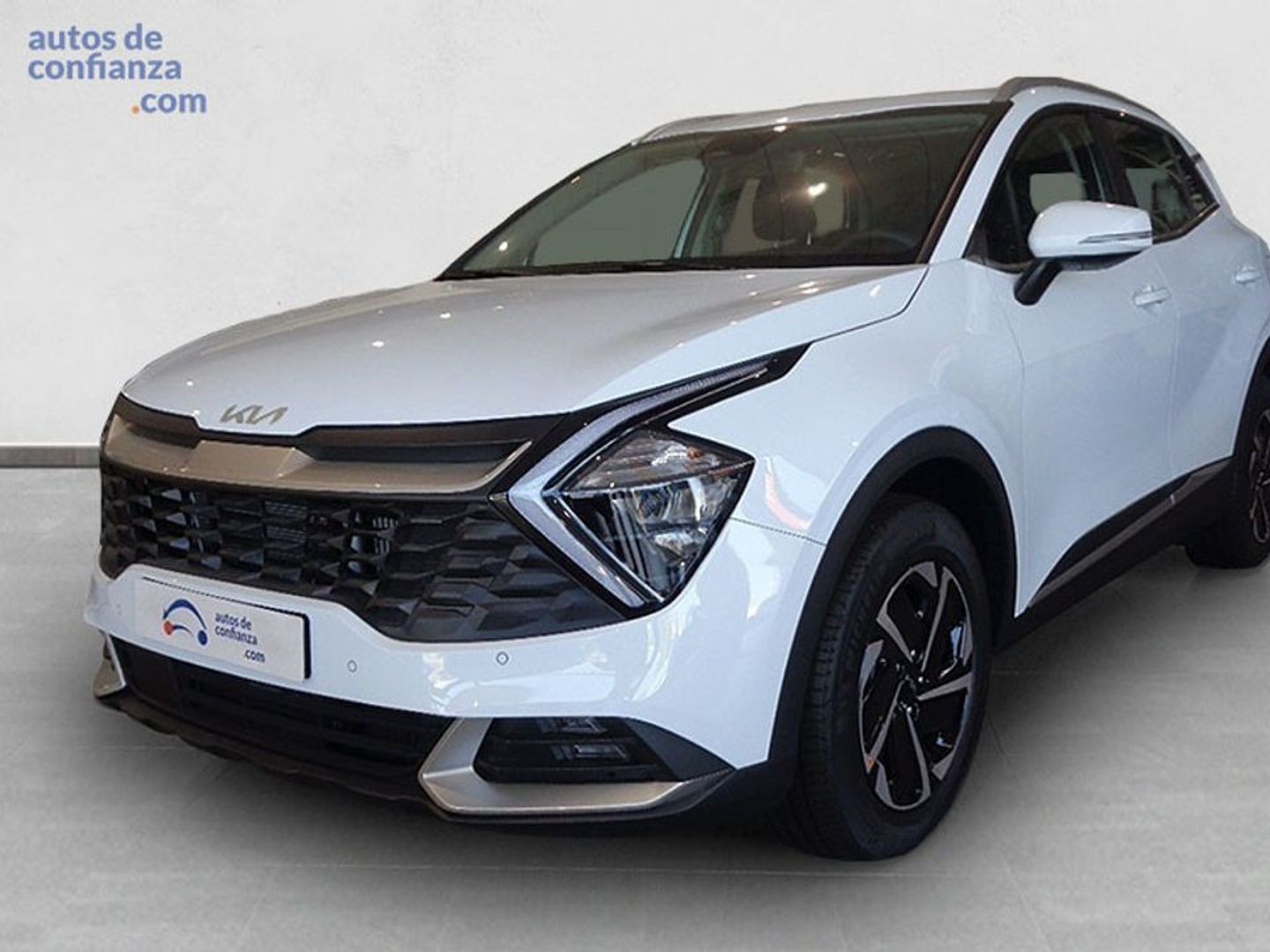 Kia Sportage 1.6 T-GDi PHEV Drive 4x4 185 kW (252 CV) Blanco SUV