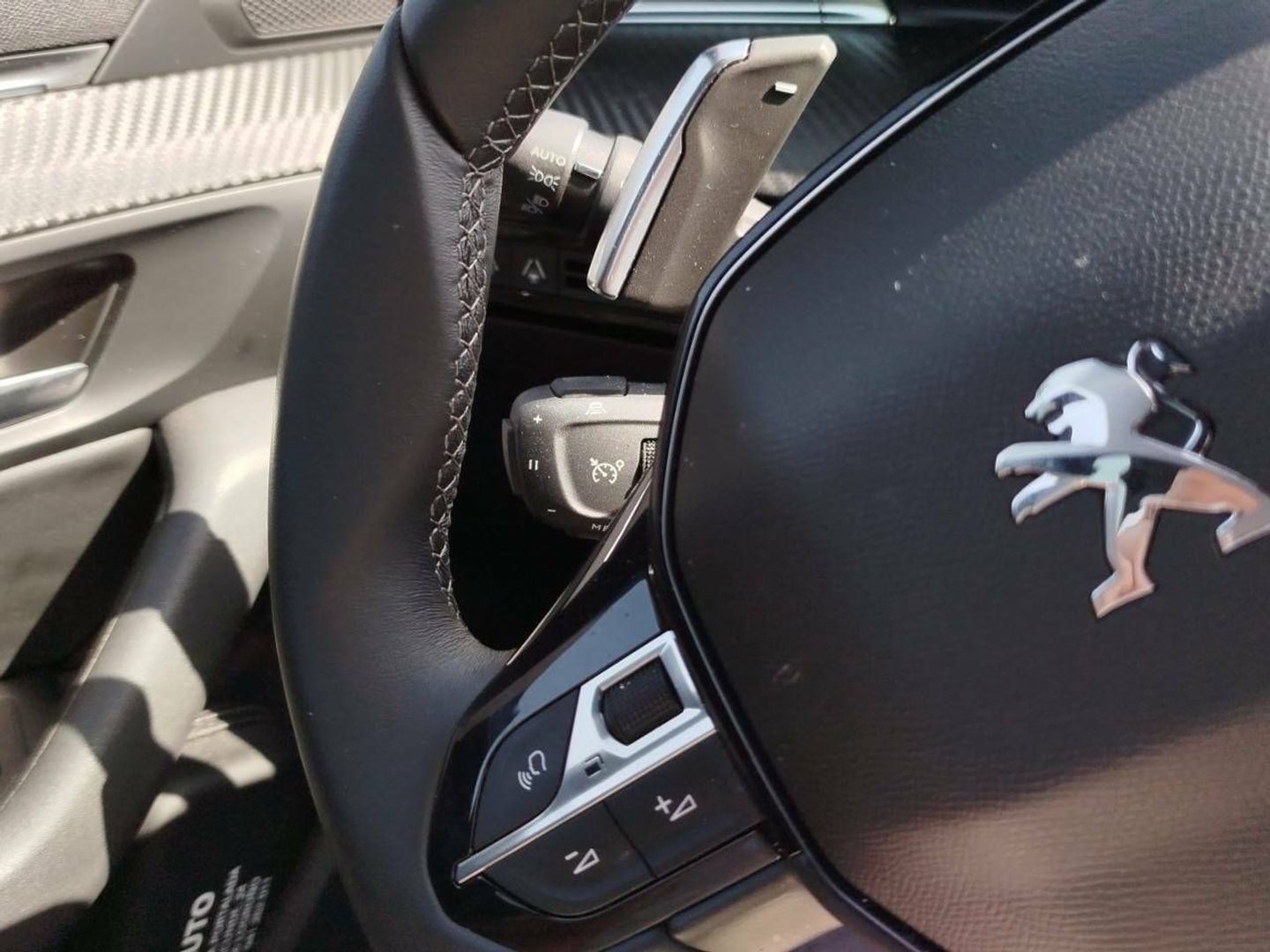 Peugeot 508 BlueHDI 130 S&S Allure Pack EAT8 96 kW (130 CV)