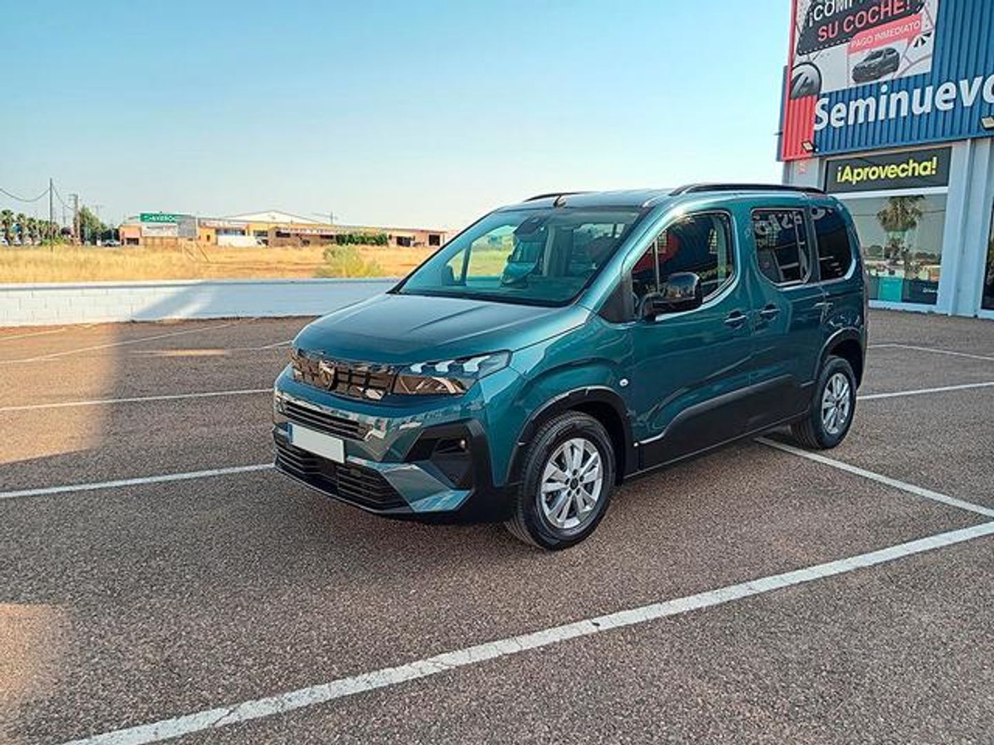 Peugeot Rifter BlueHDi 100 Allure Business Standard 73 kW (100 CV) Azul Minivan