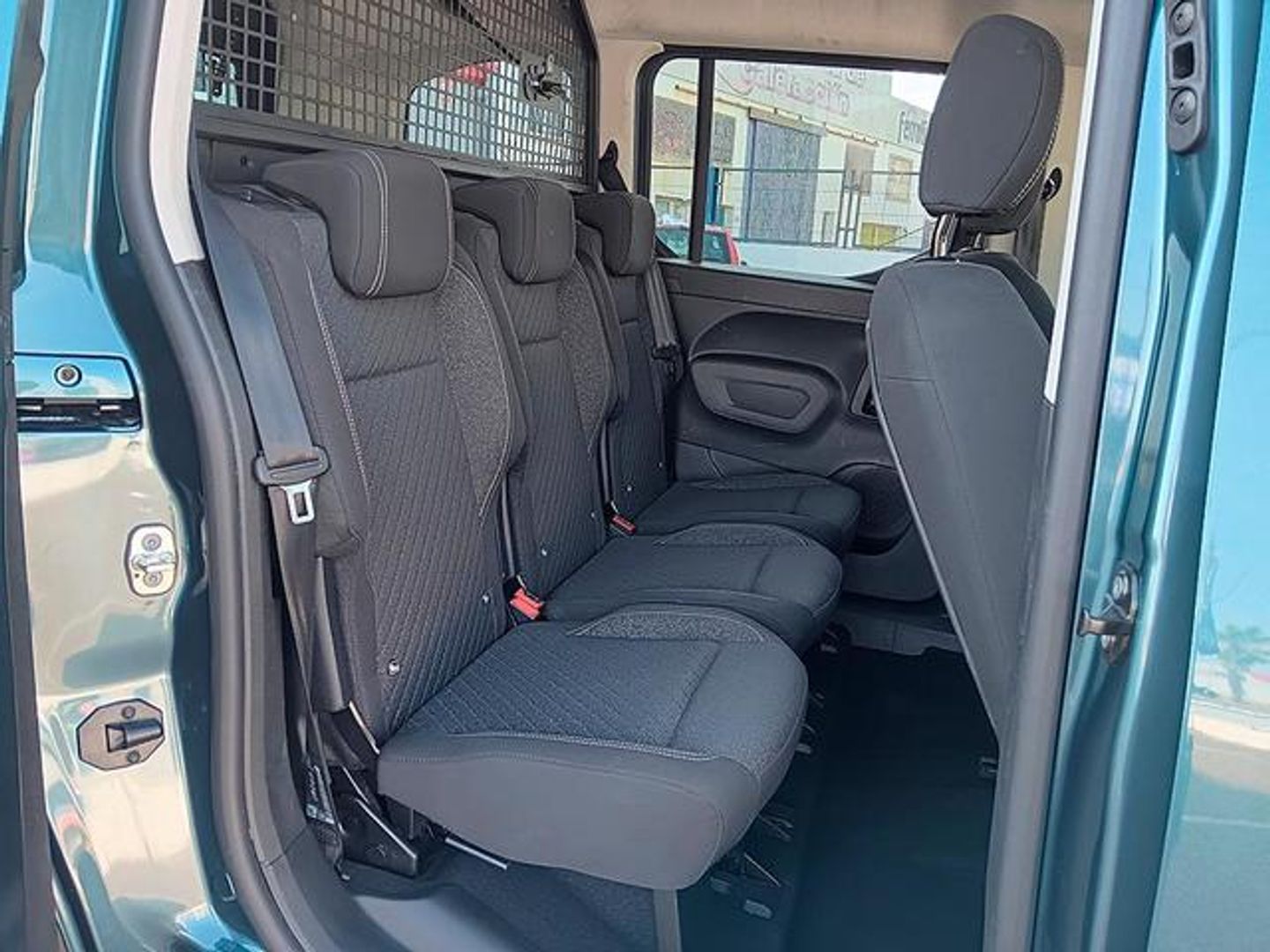 Peugeot Rifter BlueHDi 100 Allure Business Standard 73 kW (100 CV)