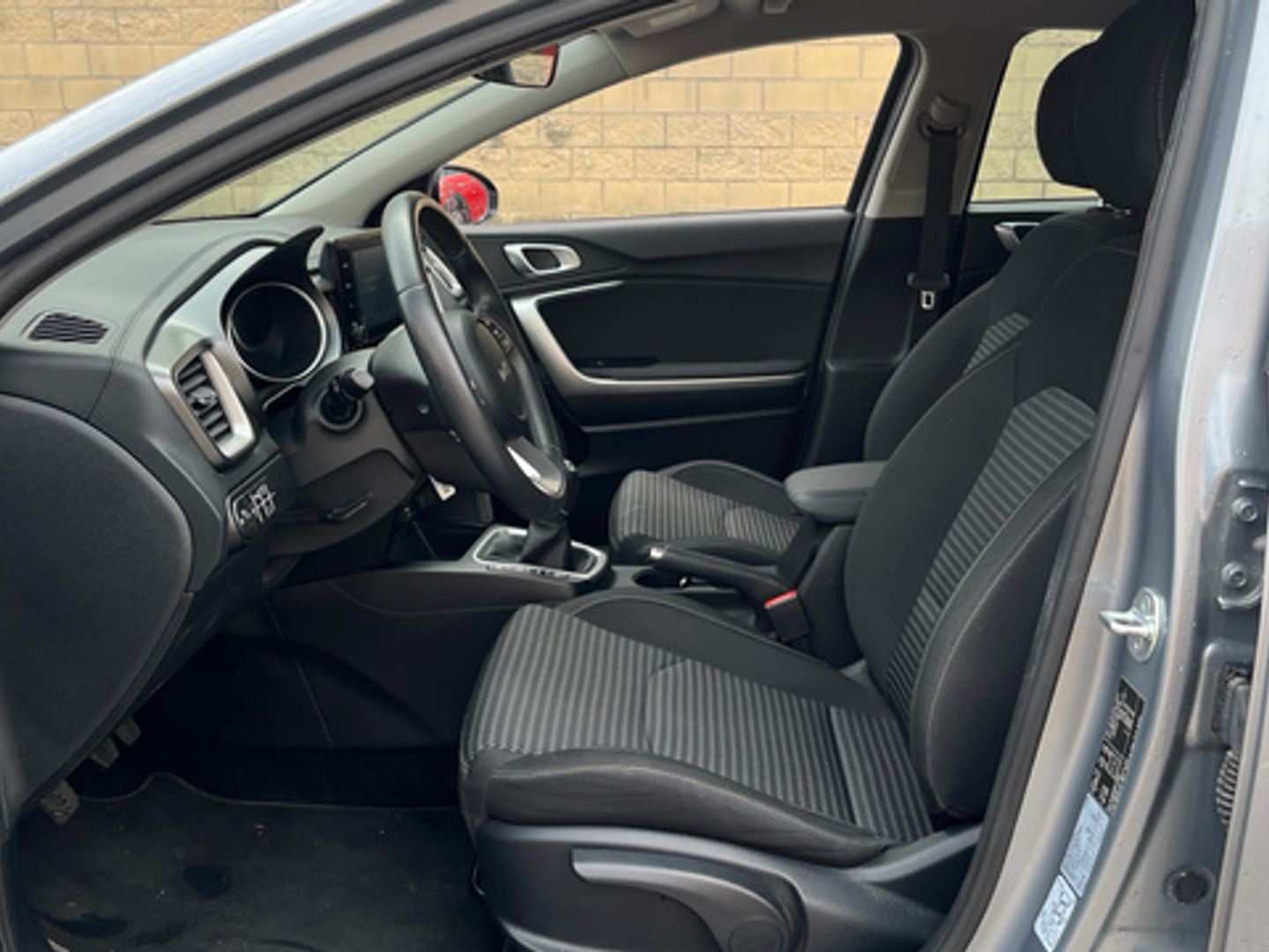 Kia XCeed 1.6 MHEV Drive iMT 100 kW (136 CV)