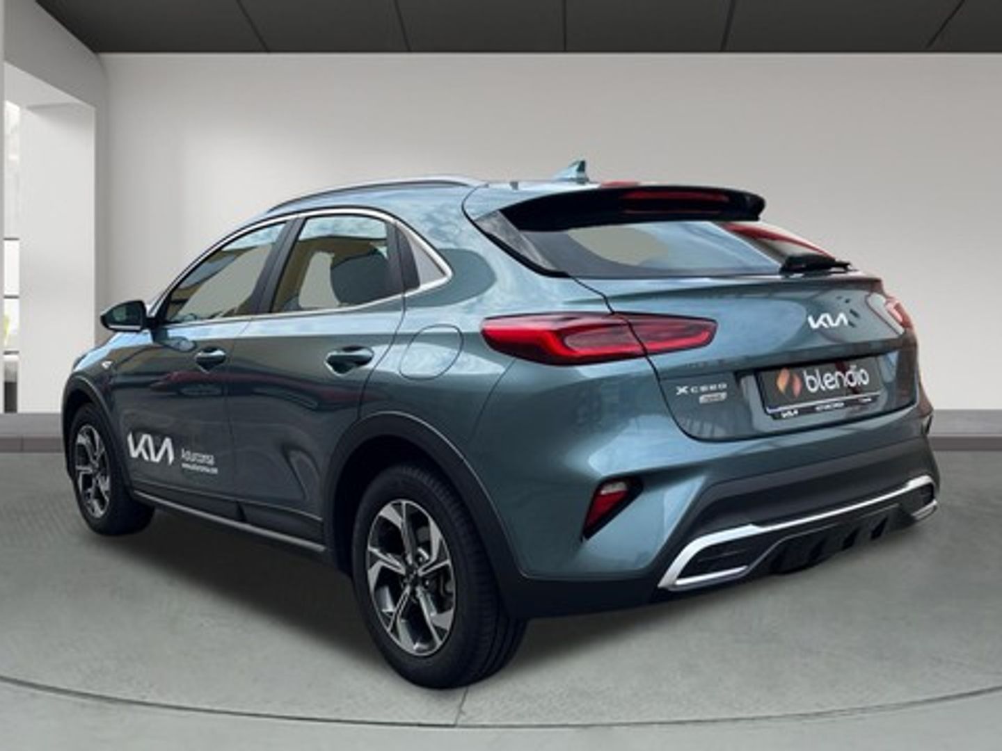 Kia XCeed 1.6 MHEV iMT Concept 100 kW (136 CV)