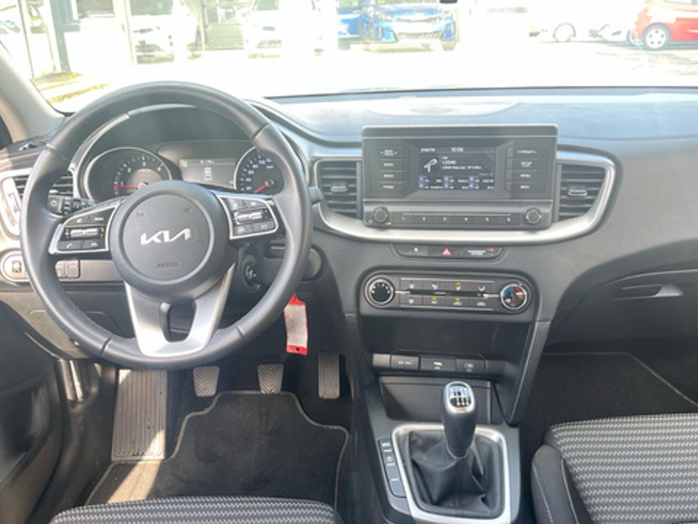 Kia XCeed 1.6 MHEV iMT Concept 100 kW (136 CV)