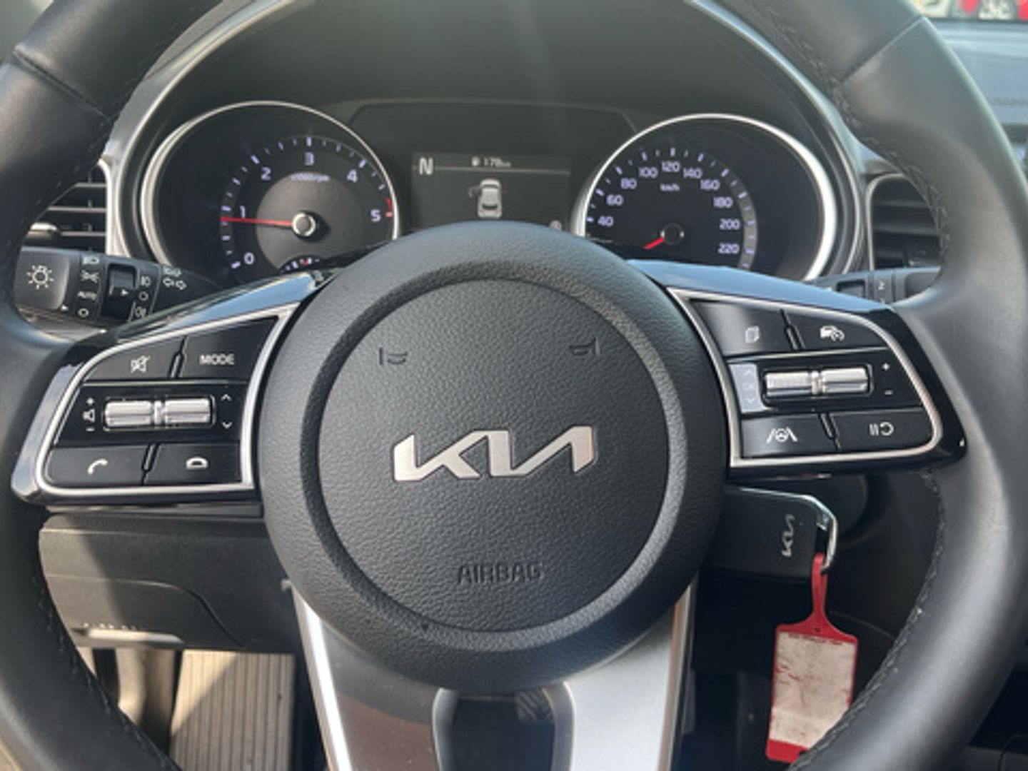 Kia XCeed 1.6 MHEV iMT Concept 100 kW (136 CV)