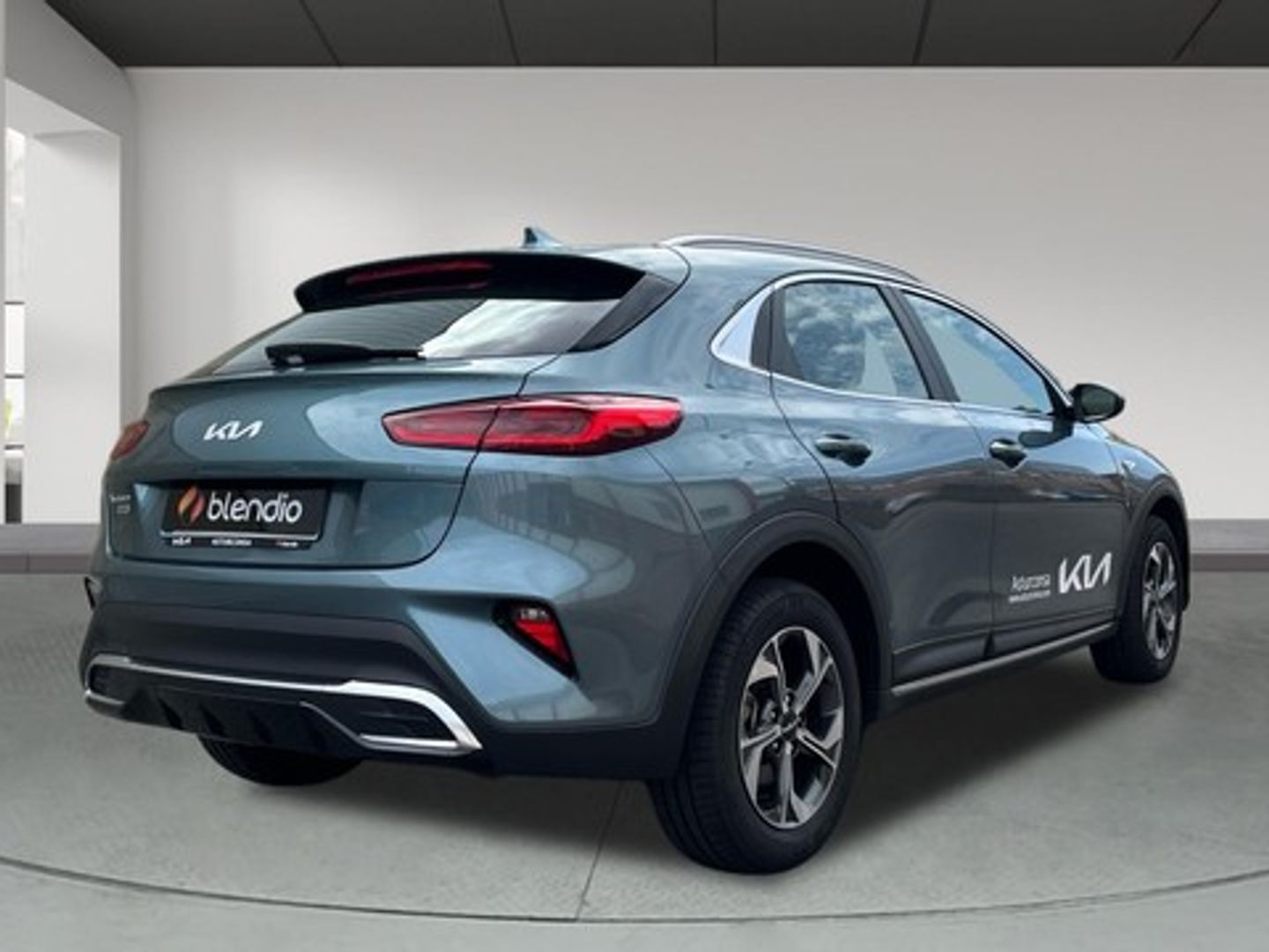 Kia XCeed 1.6 MHEV iMT Concept 100 kW (136 CV)