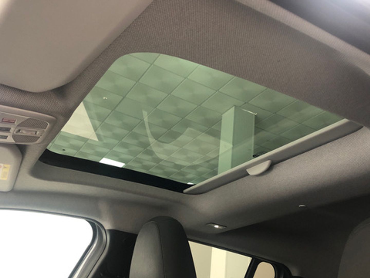 Jeep Avenger 1.2 eHybrid Summit 74 kW (100 CV)