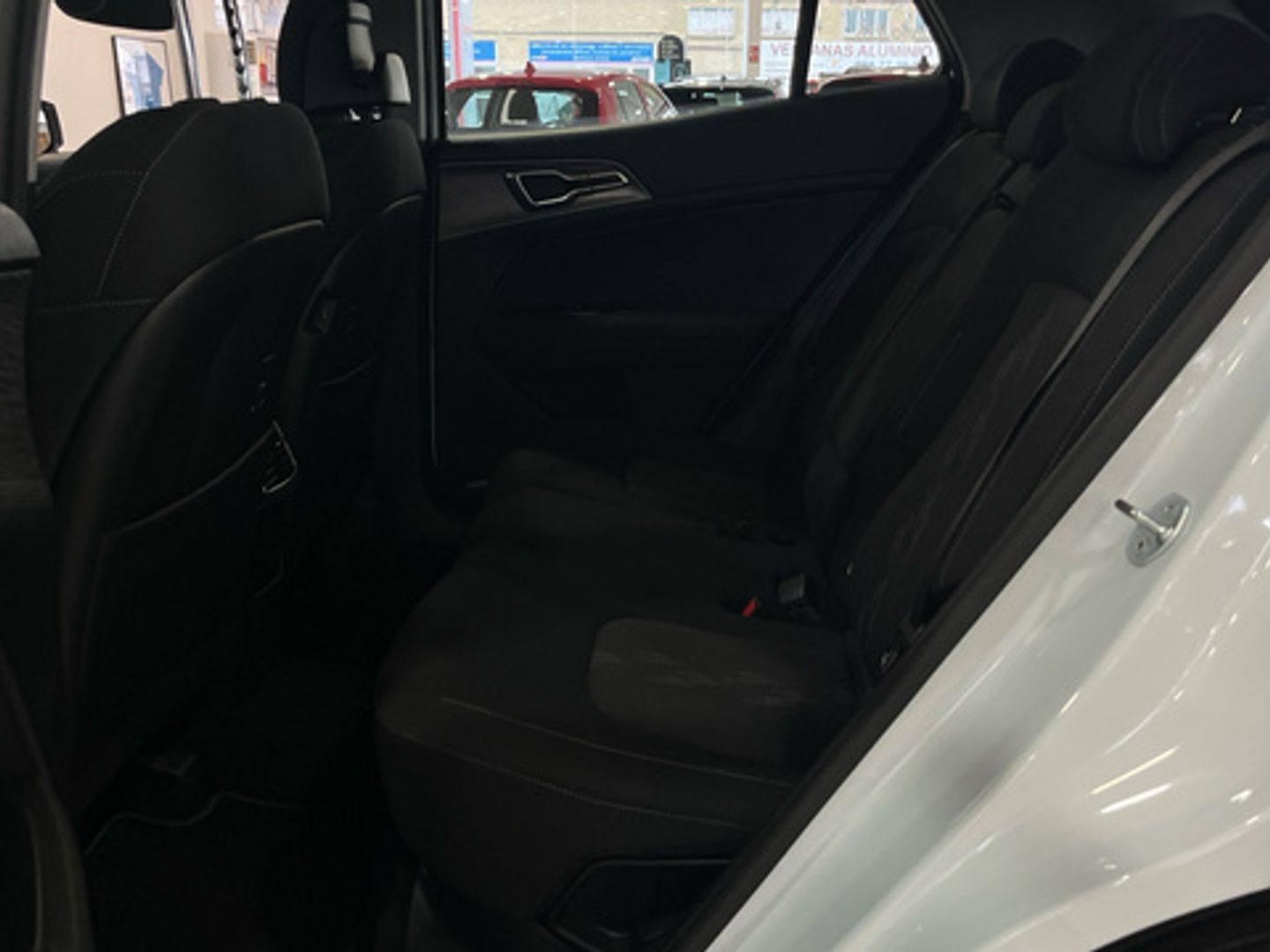Kia Sportage 1.6 CRDi MHEV Drive 4x2 100 kW (136 CV)