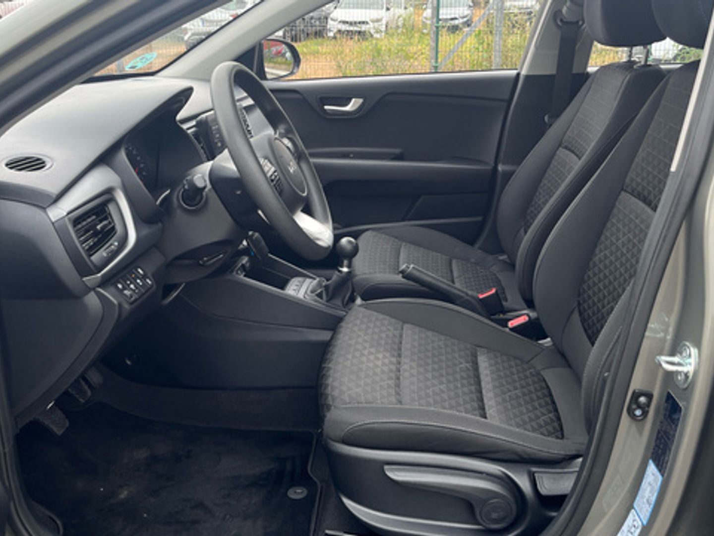 Kia Rio 1.2 DPi Concept 62 kW (84 CV)