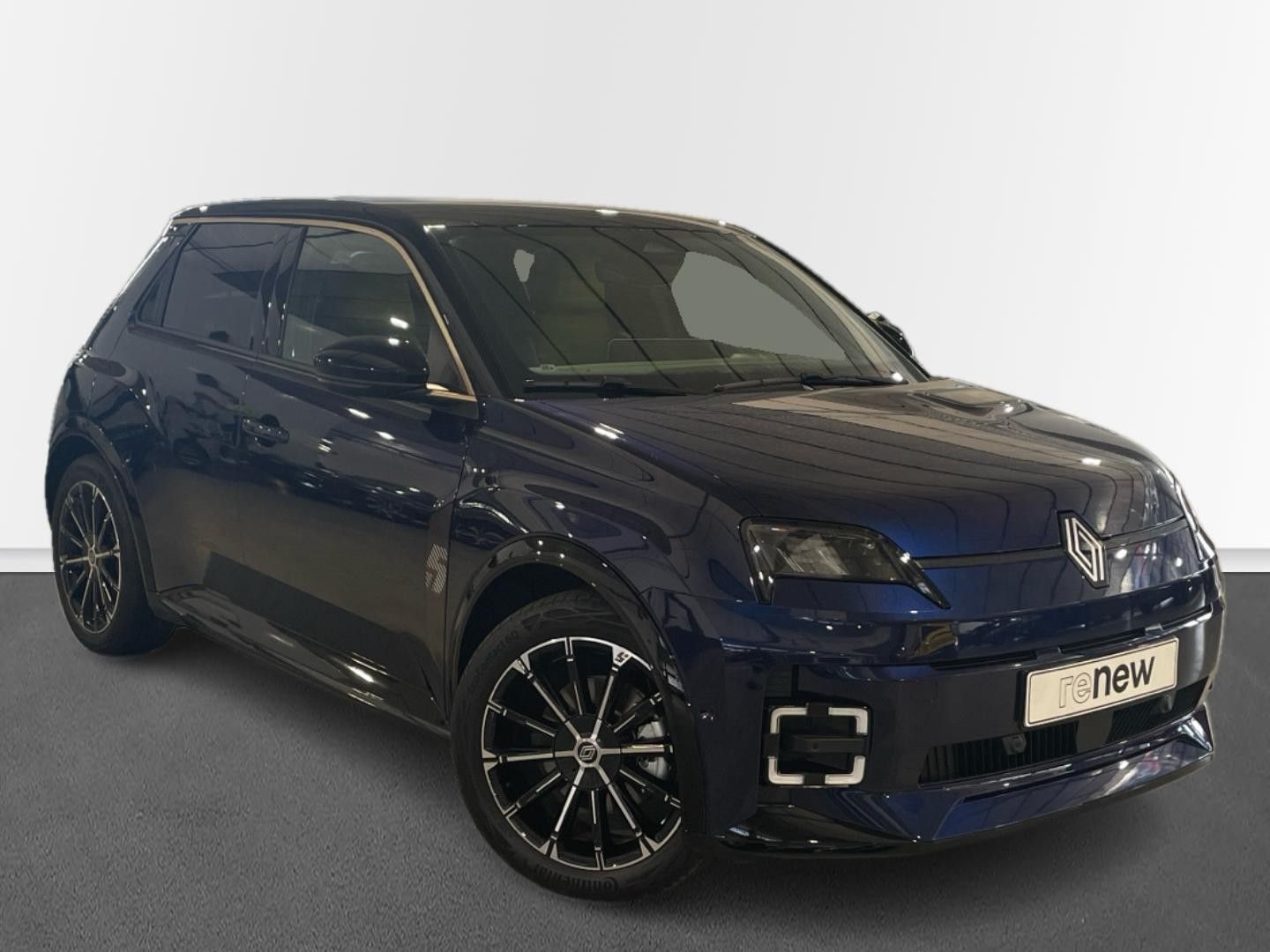 Renault 5 E-Tech Iconic Cinq Autonomía Confort 110 kW (150 CV) Azul Sedan