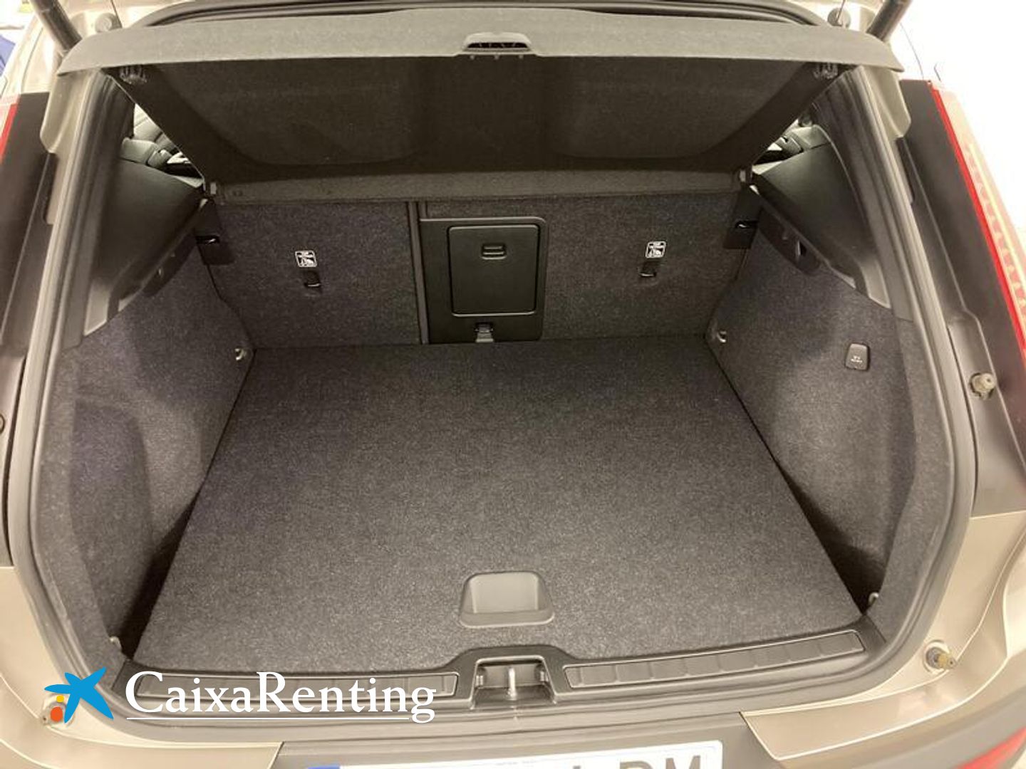 Volvo XC40 B4 G Momentum Pro Auto 145 kW (197 CV)