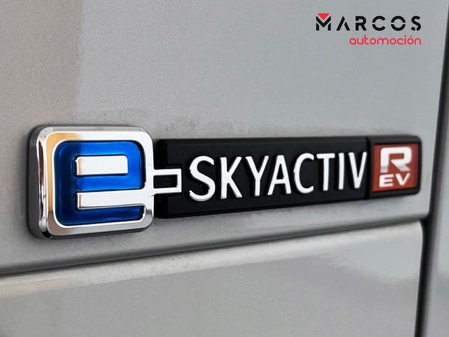 Mazda MX-30 e-Skyactive R-EV Makoto Modern Confidence Auto 125 kW (170 CV)