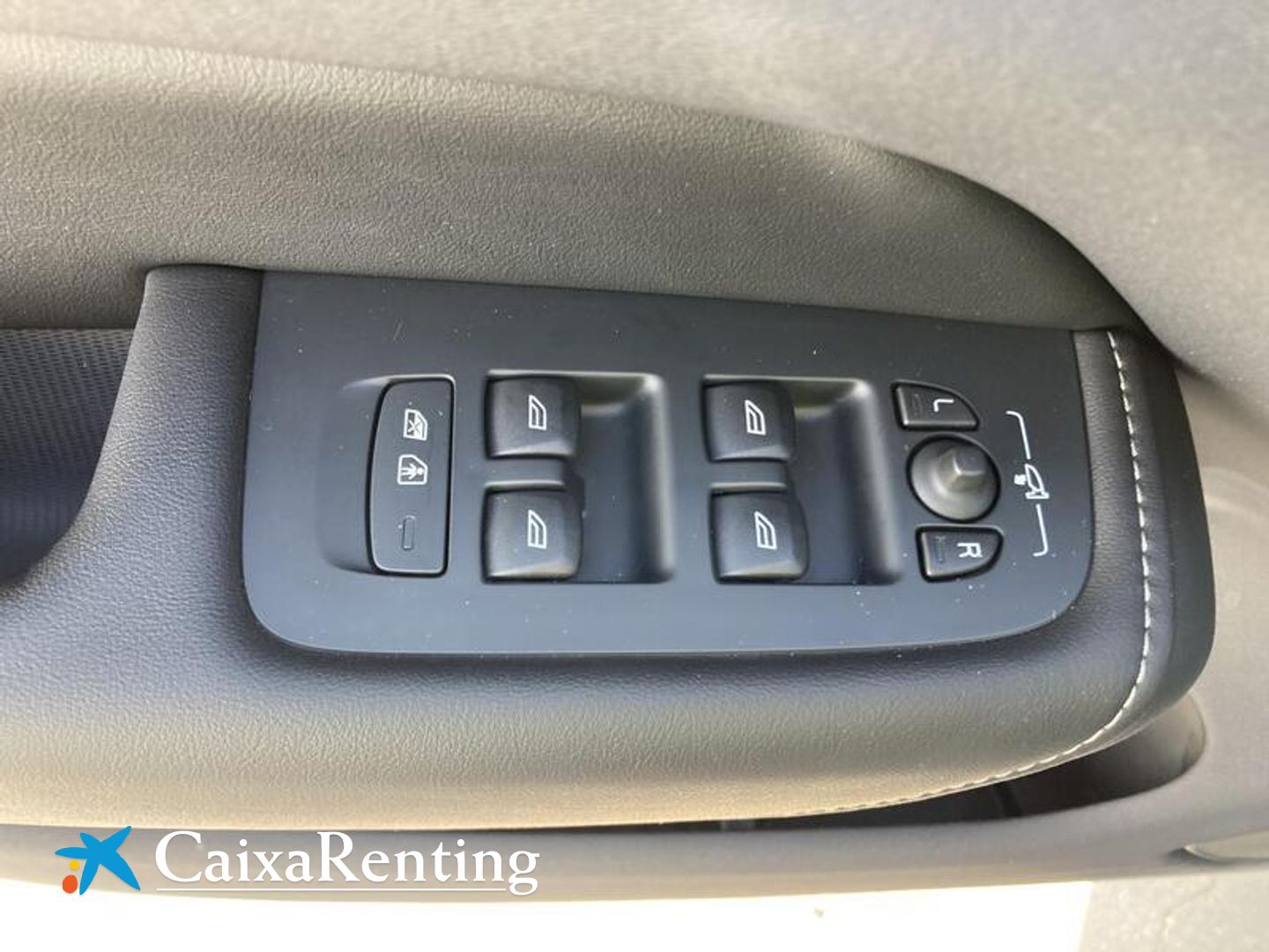 Volvo XC60 T8 R-Design AWD Auto 287 kW (390 CV)
