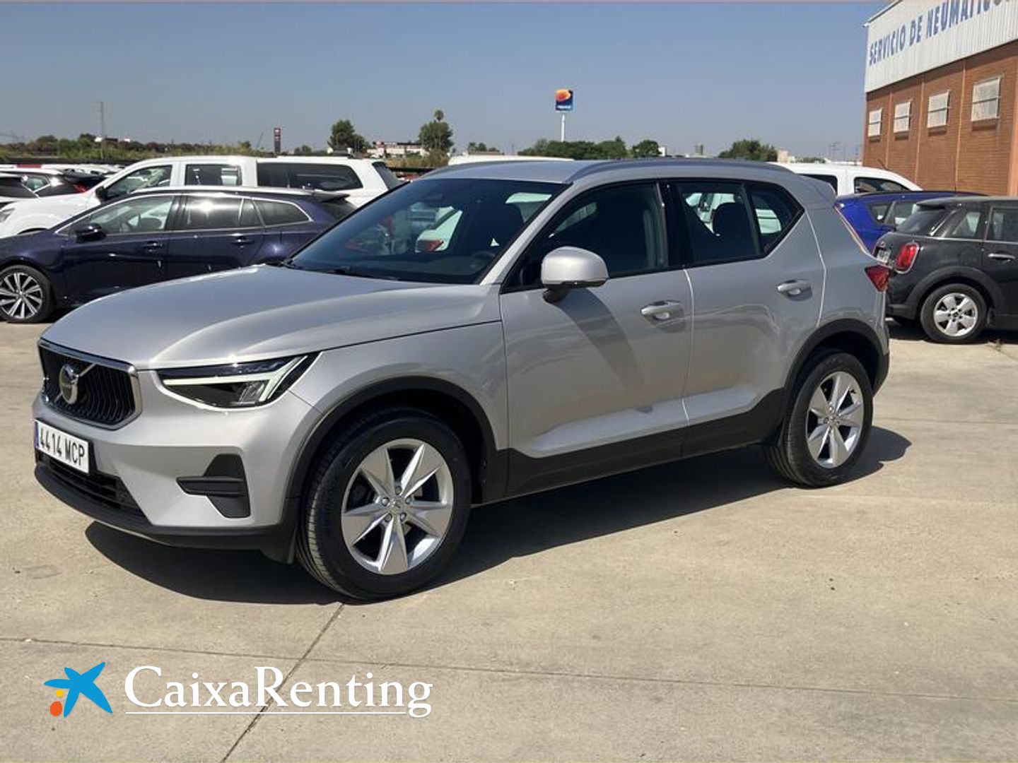 Volvo XC40 B3 G Core Auto 120 kW (163 CV) Gris Plata All Terrain / Pick-up