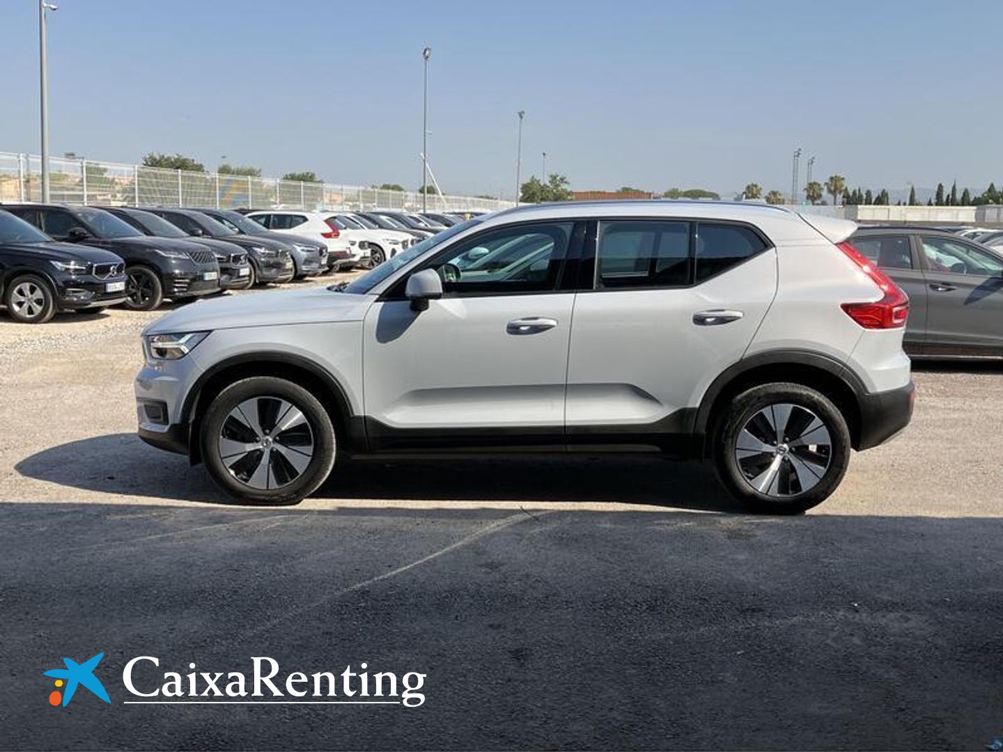 Volvo XC40 T2 Momentum Pro Auto 95 kW (129 CV)
